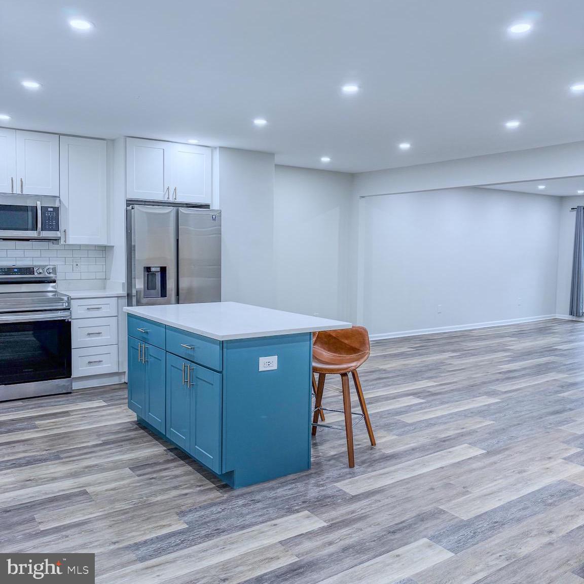 10321 HAMPSHIRE GREEN AVE, FAIRFAX, Virginia 22032, 3 Bedrooms Bedrooms, ,3 BathroomsBathrooms,Residential,For sale,10321 HAMPSHIRE GREEN AVE,VAFX2291516 MLS # VAFX2291516