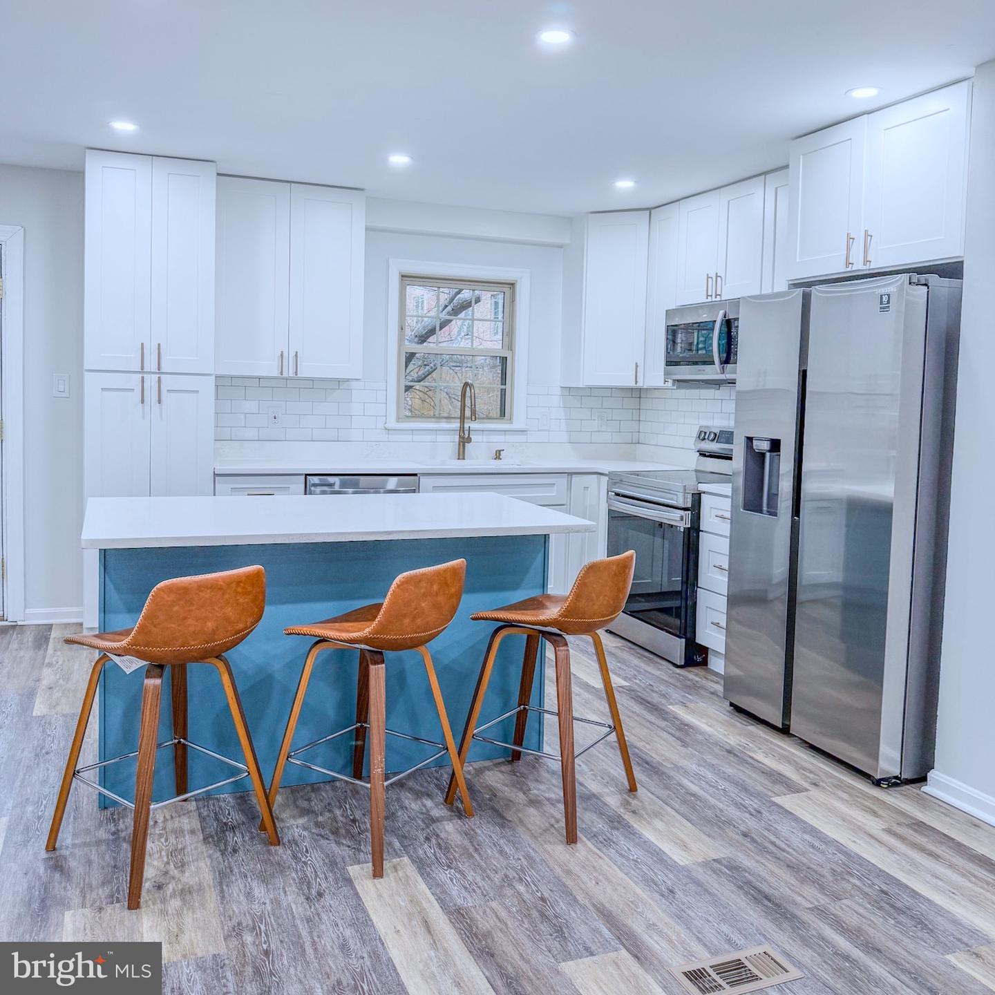 10321 HAMPSHIRE GREEN AVE, FAIRFAX, Virginia 22032, 3 Bedrooms Bedrooms, ,3 BathroomsBathrooms,Residential,For sale,10321 HAMPSHIRE GREEN AVE,VAFX2291516 MLS # VAFX2291516