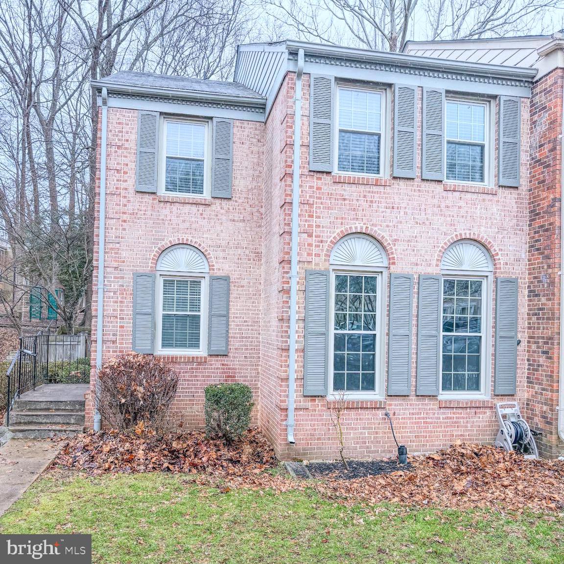 10321 HAMPSHIRE GREEN AVE, FAIRFAX, Virginia 22032, 3 Bedrooms Bedrooms, ,3 BathroomsBathrooms,Residential,For sale,10321 HAMPSHIRE GREEN AVE,VAFX2291516 MLS # VAFX2291516