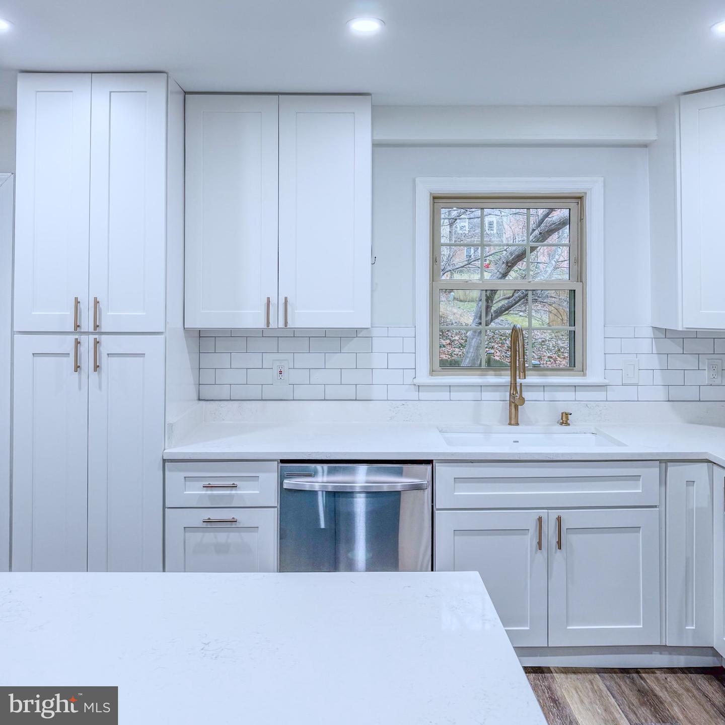 10321 HAMPSHIRE GREEN AVE, FAIRFAX, Virginia 22032, 3 Bedrooms Bedrooms, ,3 BathroomsBathrooms,Residential,For sale,10321 HAMPSHIRE GREEN AVE,VAFX2291516 MLS # VAFX2291516