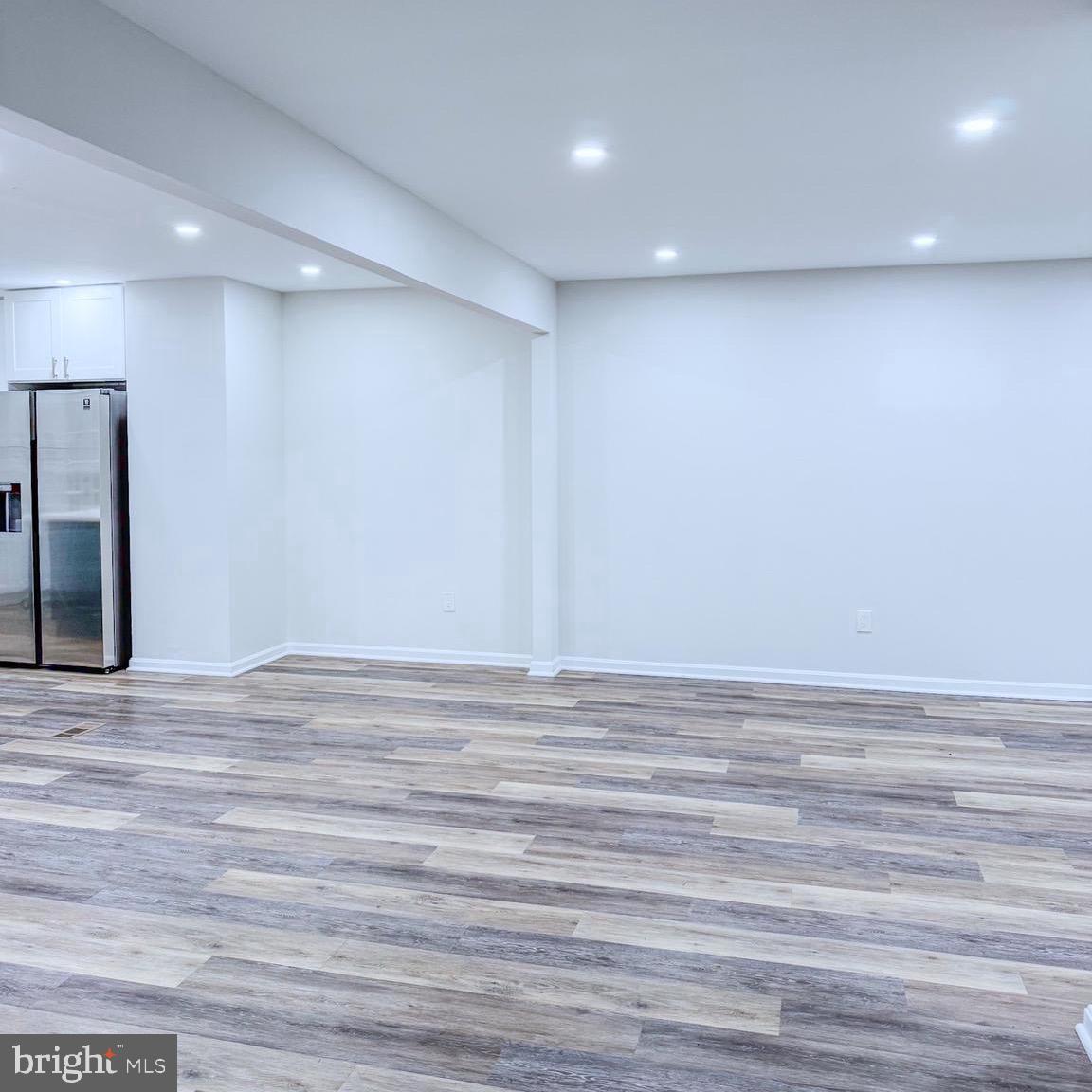 10321 HAMPSHIRE GREEN AVE, FAIRFAX, Virginia 22032, 3 Bedrooms Bedrooms, ,3 BathroomsBathrooms,Residential,For sale,10321 HAMPSHIRE GREEN AVE,VAFX2291516 MLS # VAFX2291516