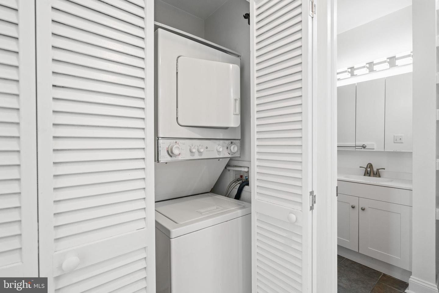 1427 CHAPIN ST NW #306, WASHINGTON, District Of Columbia 20009, 2 Bedrooms Bedrooms, ,1 BathroomBathrooms,Residential,For sale,1427 CHAPIN ST NW #306,DCDC2246816 MLS # DCDC2246816 1427 CHAPIN ST NW #306, WASHINGTON, District Of Columbia 20009, 2 Bedrooms Bedrooms, ,1 BathroomBathrooms,Residential,For sale,1427 CHAPIN ST NW #306,DCDC2246816 MLS # DCDC2246816