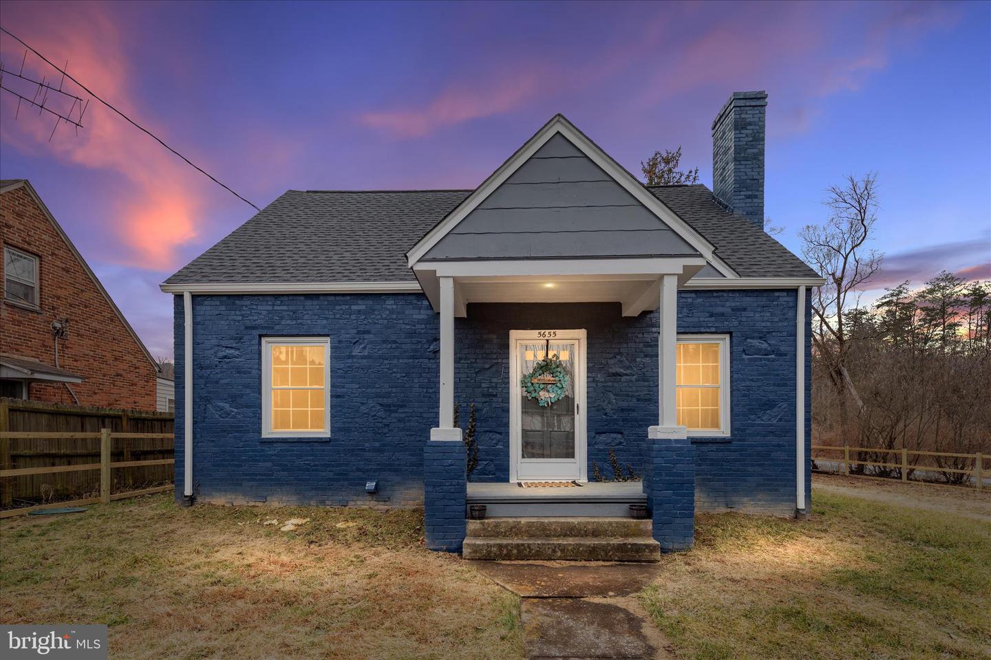 5655 STRASBURG RD, STRASBURG, Virginia 22657, 3 Bedrooms Bedrooms, ,2 BathroomsBathrooms,Residential,For sale,5655 STRASBURG RD,VAWR2013464 MLS # VAWR2013464