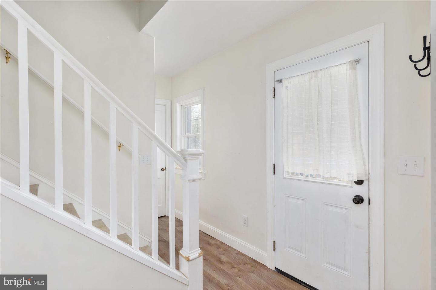 5655 STRASBURG RD, STRASBURG, Virginia 22657, 3 Bedrooms Bedrooms, ,2 BathroomsBathrooms,Residential,For sale,5655 STRASBURG RD,VAWR2013464 MLS # VAWR2013464