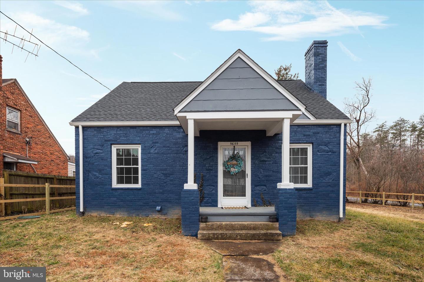 5655 STRASBURG RD, STRASBURG, Virginia 22657, 3 Bedrooms Bedrooms, ,2 BathroomsBathrooms,Residential,For sale,5655 STRASBURG RD,VAWR2013464 MLS # VAWR2013464