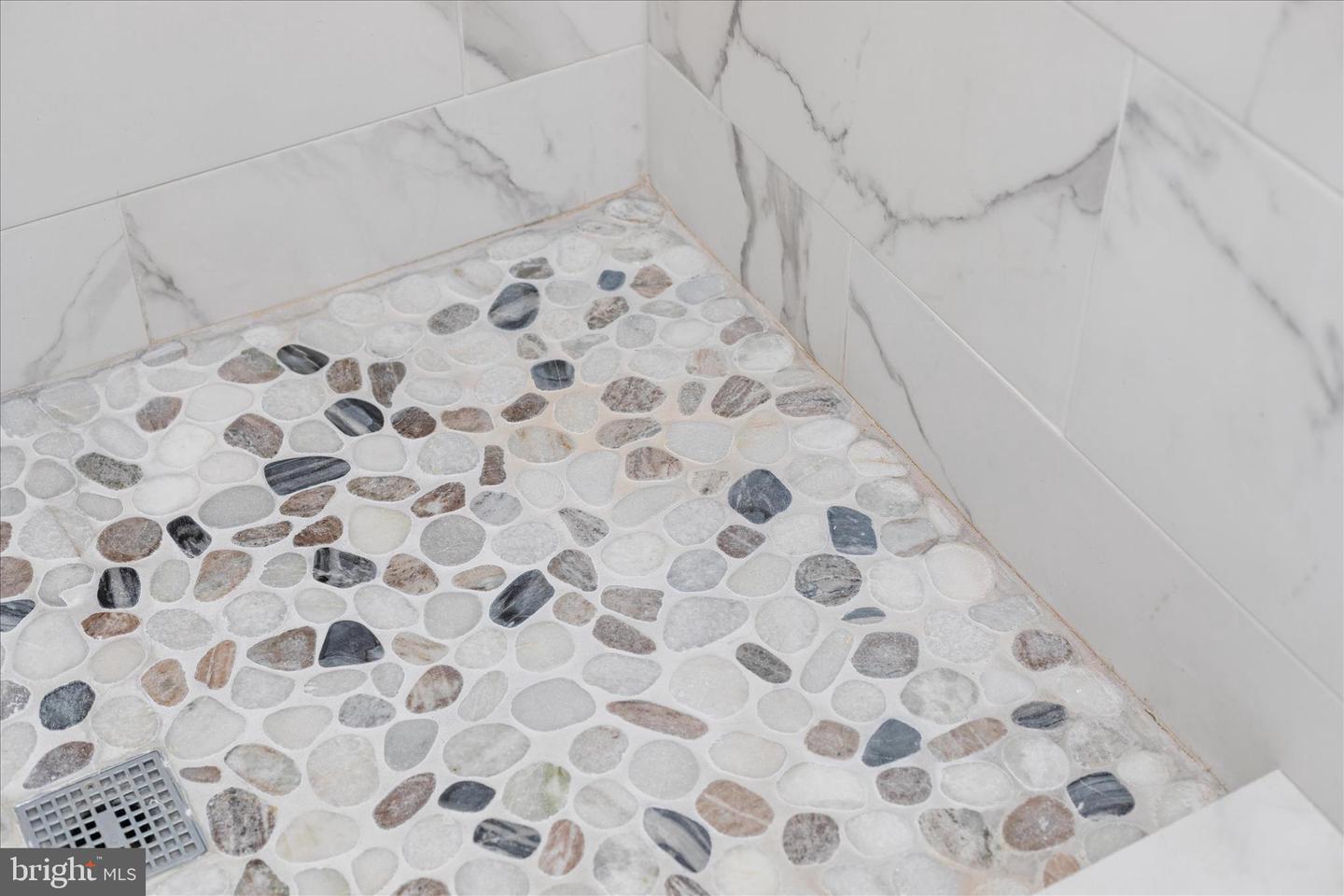 5655 STRASBURG RD, STRASBURG, Virginia 22657, 3 Bedrooms Bedrooms, ,2 BathroomsBathrooms,Residential,For sale,5655 STRASBURG RD,VAWR2013464 MLS # VAWR2013464