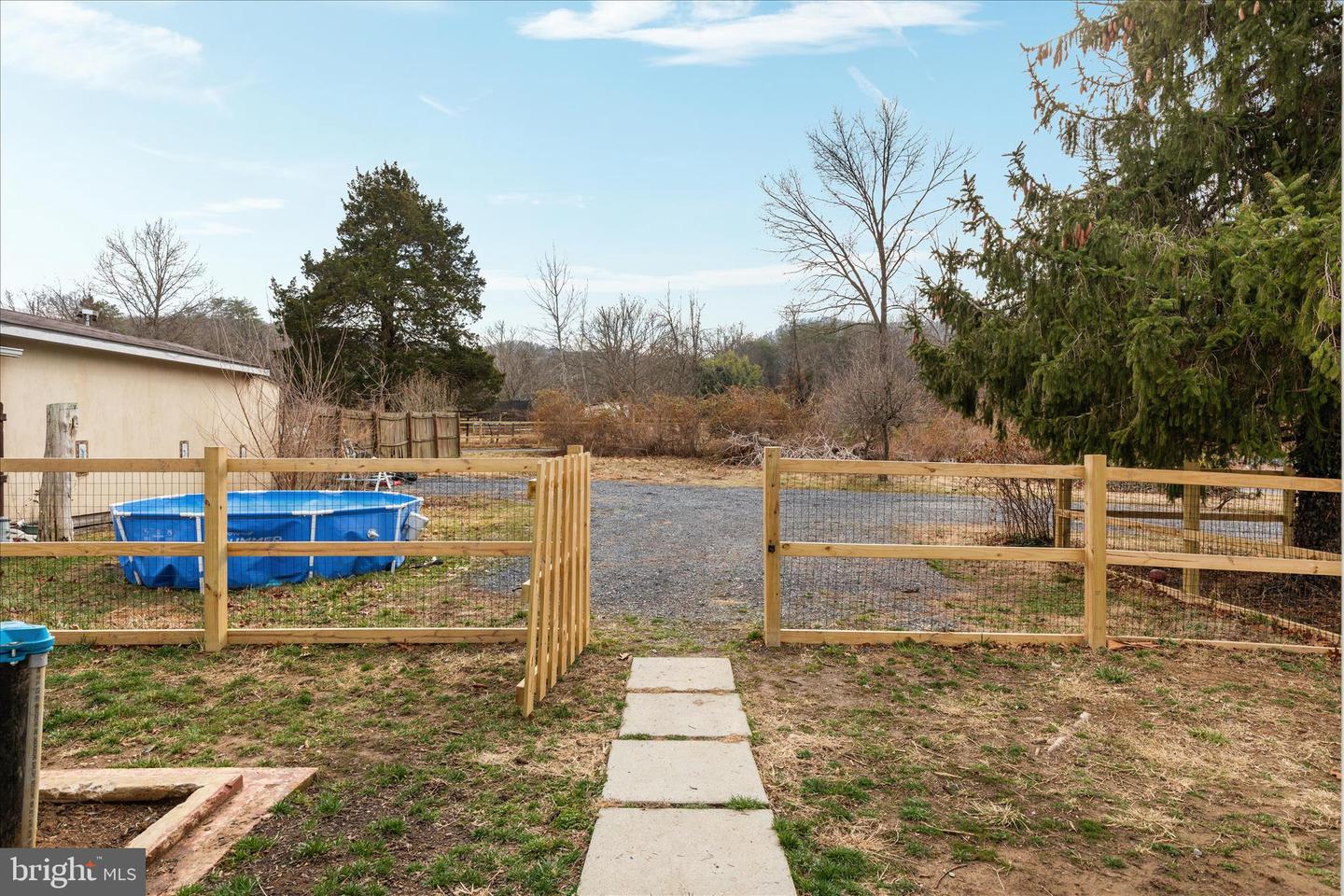 5655 STRASBURG RD, STRASBURG, Virginia 22657, 3 Bedrooms Bedrooms, ,2 BathroomsBathrooms,Residential,For sale,5655 STRASBURG RD,VAWR2013464 MLS # VAWR2013464