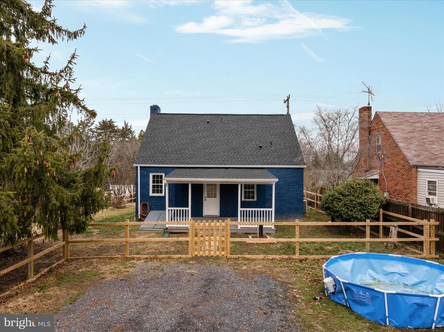 5655 STRASBURG RD, STRASBURG, Virginia 22657, 3 Bedrooms Bedrooms, ,2 BathroomsBathrooms,Residential,For sale,5655 STRASBURG RD,VAWR2013464 MLS # VAWR2013464