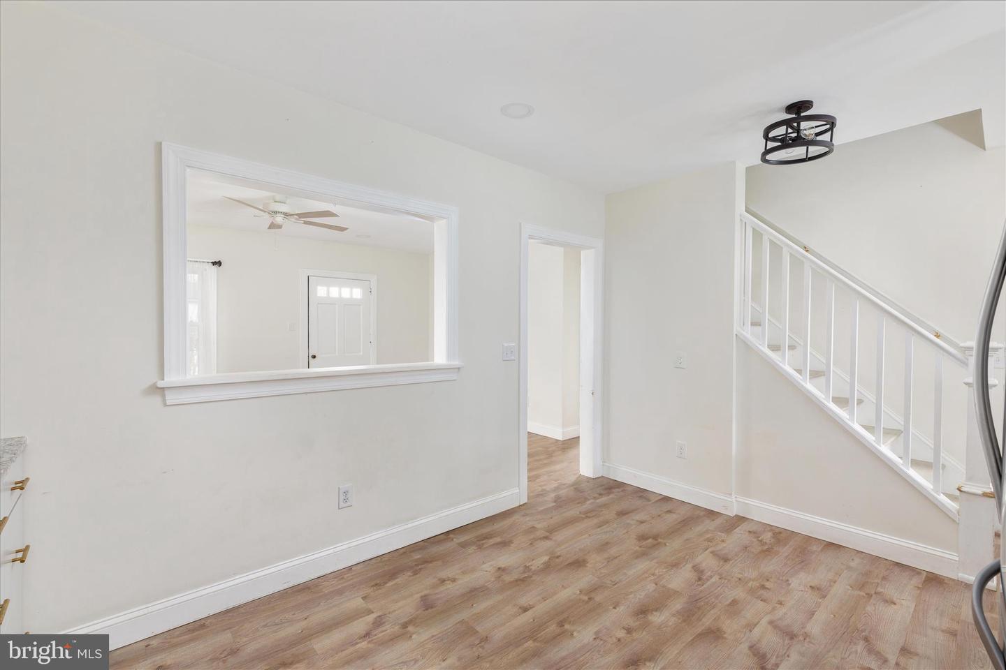 5655 STRASBURG RD, STRASBURG, Virginia 22657, 3 Bedrooms Bedrooms, ,2 BathroomsBathrooms,Residential,For sale,5655 STRASBURG RD,VAWR2013464 MLS # VAWR2013464