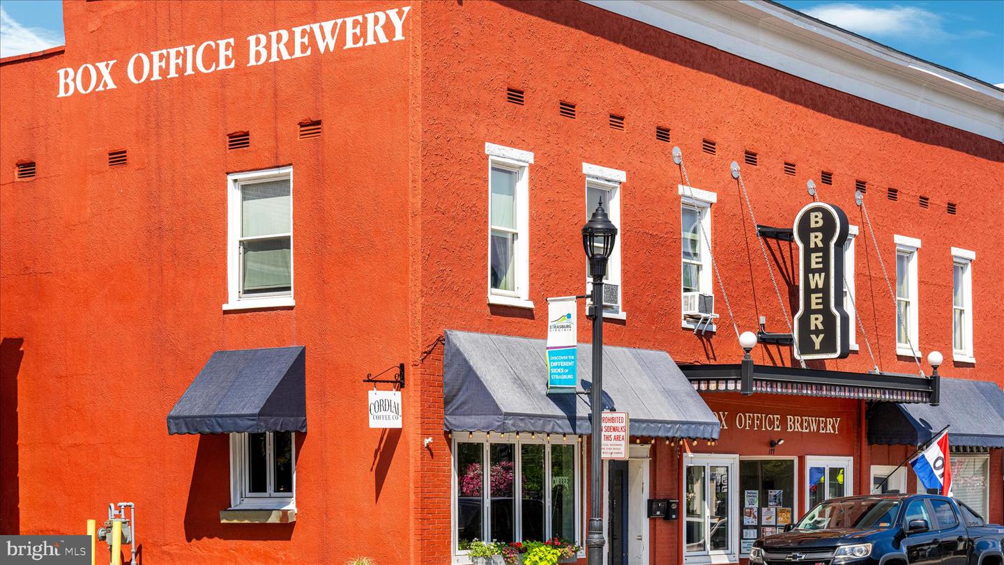 5655 STRASBURG RD, STRASBURG, Virginia 22657, 3 Bedrooms Bedrooms, ,2 BathroomsBathrooms,Residential,For sale,5655 STRASBURG RD,VAWR2013464 MLS # VAWR2013464