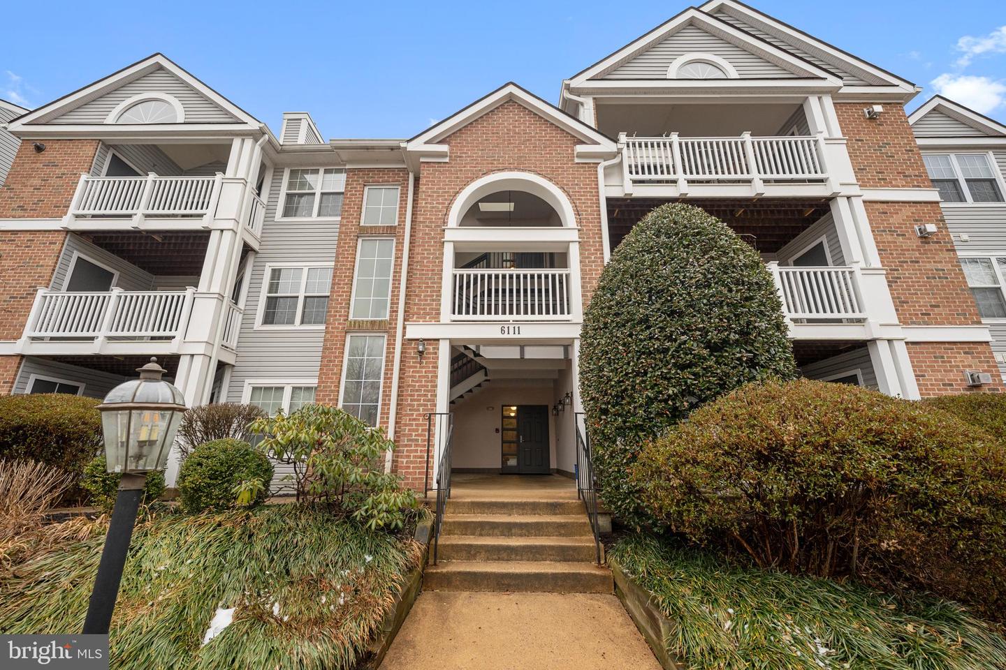 6111 WIGMORE LN #F, ALEXANDRIA, Virginia 22315, 2 Bedrooms Bedrooms, ,2 BathroomsBathrooms,Residential,For sale,6111 WIGMORE LN #F,VAFX2292662 MLS # VAFX2292662