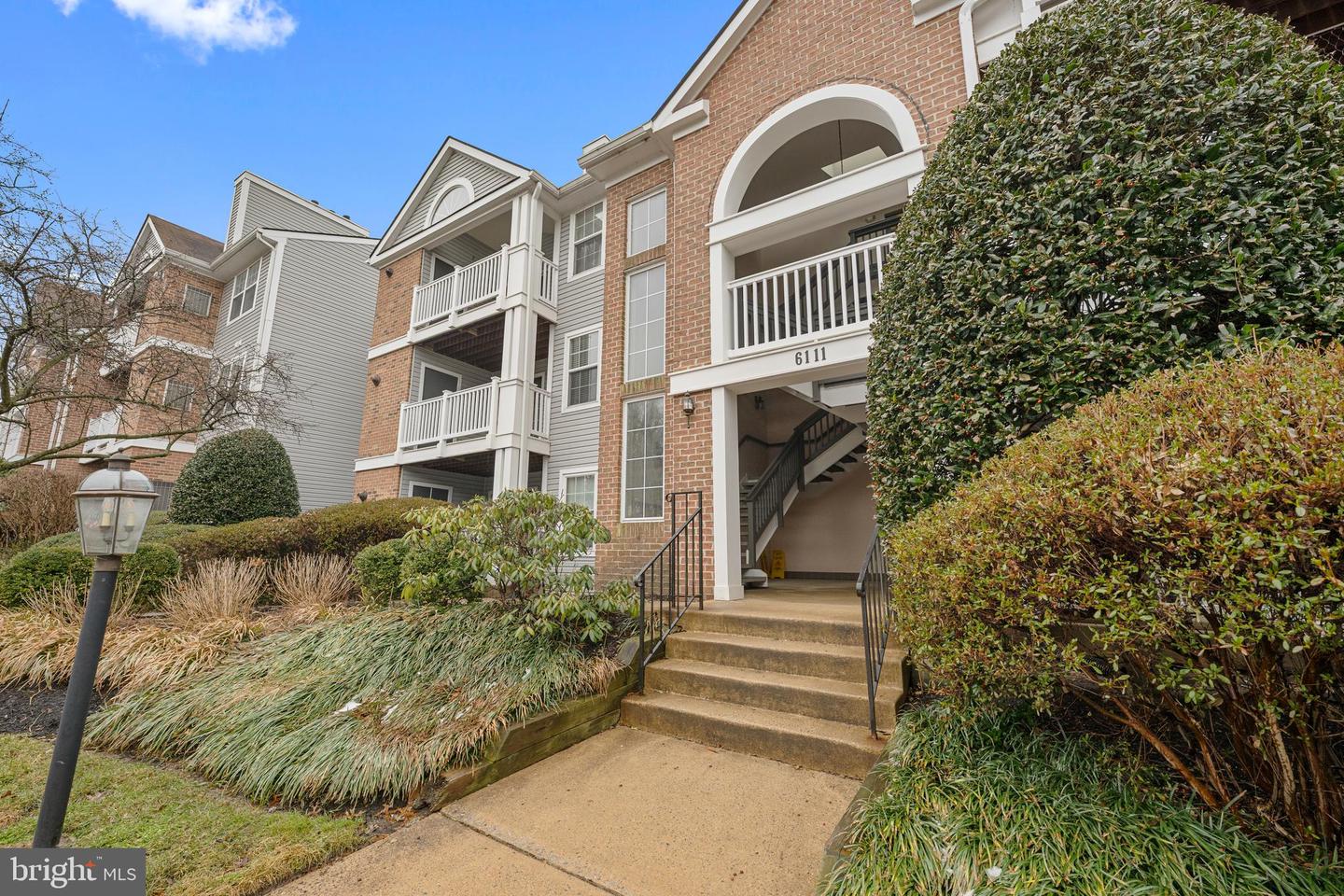 6111 WIGMORE LN #F, ALEXANDRIA, Virginia 22315, 2 Bedrooms Bedrooms, ,2 BathroomsBathrooms,Residential,For sale,6111 WIGMORE LN #F,VAFX2292662 MLS # VAFX2292662