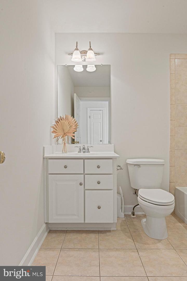 41824 ELOQUENCE TER, ALDIE, Virginia 20105, 3 Bedrooms Bedrooms, 7 Rooms Rooms,2 BathroomsBathrooms,Residential,For sale,41824 ELOQUENCE TER,VALO2116674 MLS # VALO2116674