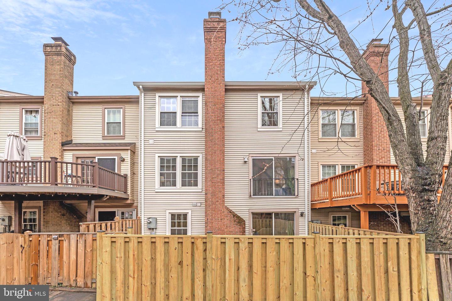 4007 MURDSTONE CT, FAIRFAX, Virginia 22033, 3 Bedrooms Bedrooms, ,2 BathroomsBathrooms,Residential,For sale,4007 MURDSTONE CT,VAFX2292672 MLS # VAFX2292672