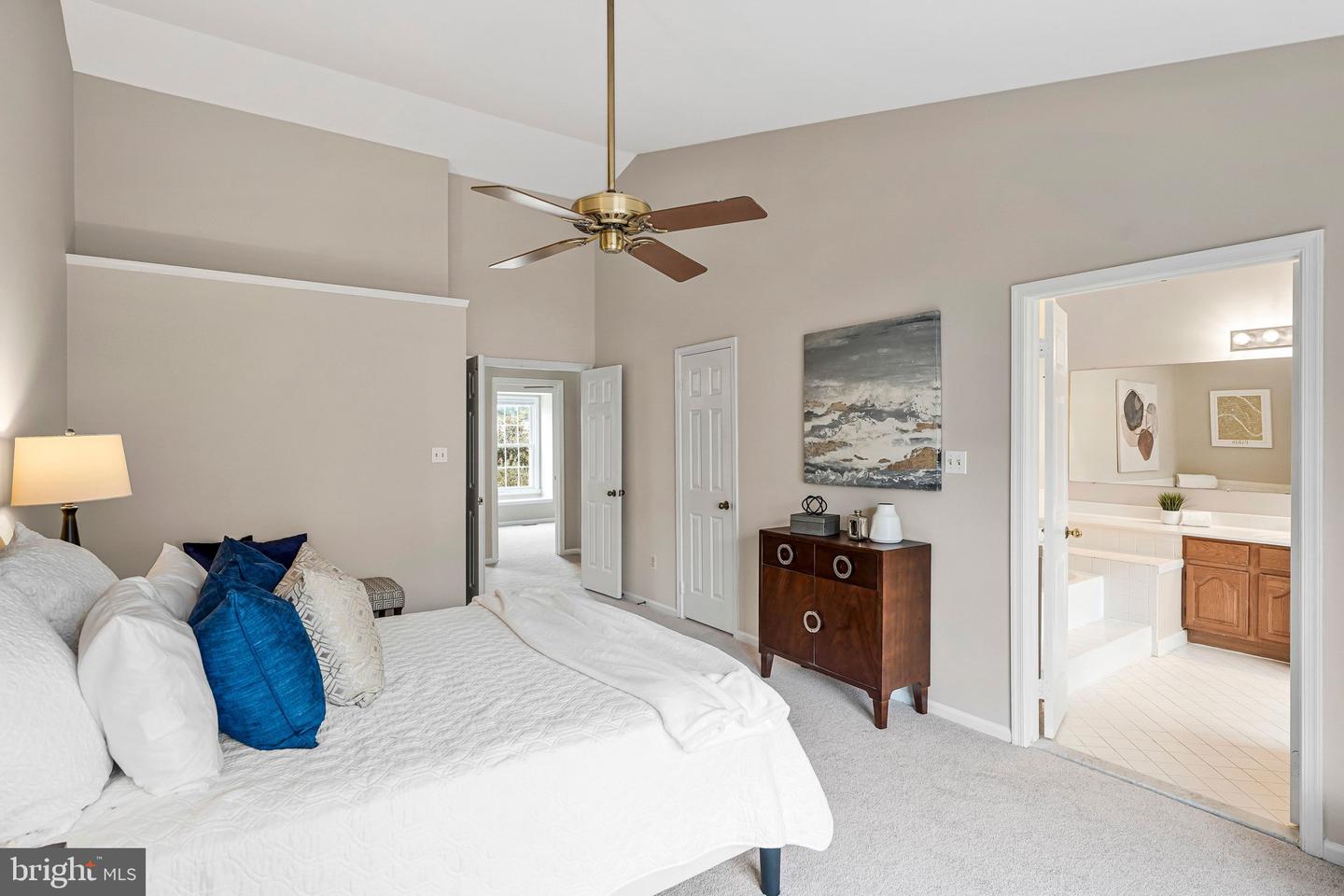 4007 MURDSTONE CT, FAIRFAX, Virginia 22033, 3 Bedrooms Bedrooms, ,2 BathroomsBathrooms,Residential,For sale,4007 MURDSTONE CT,VAFX2292672 MLS # VAFX2292672