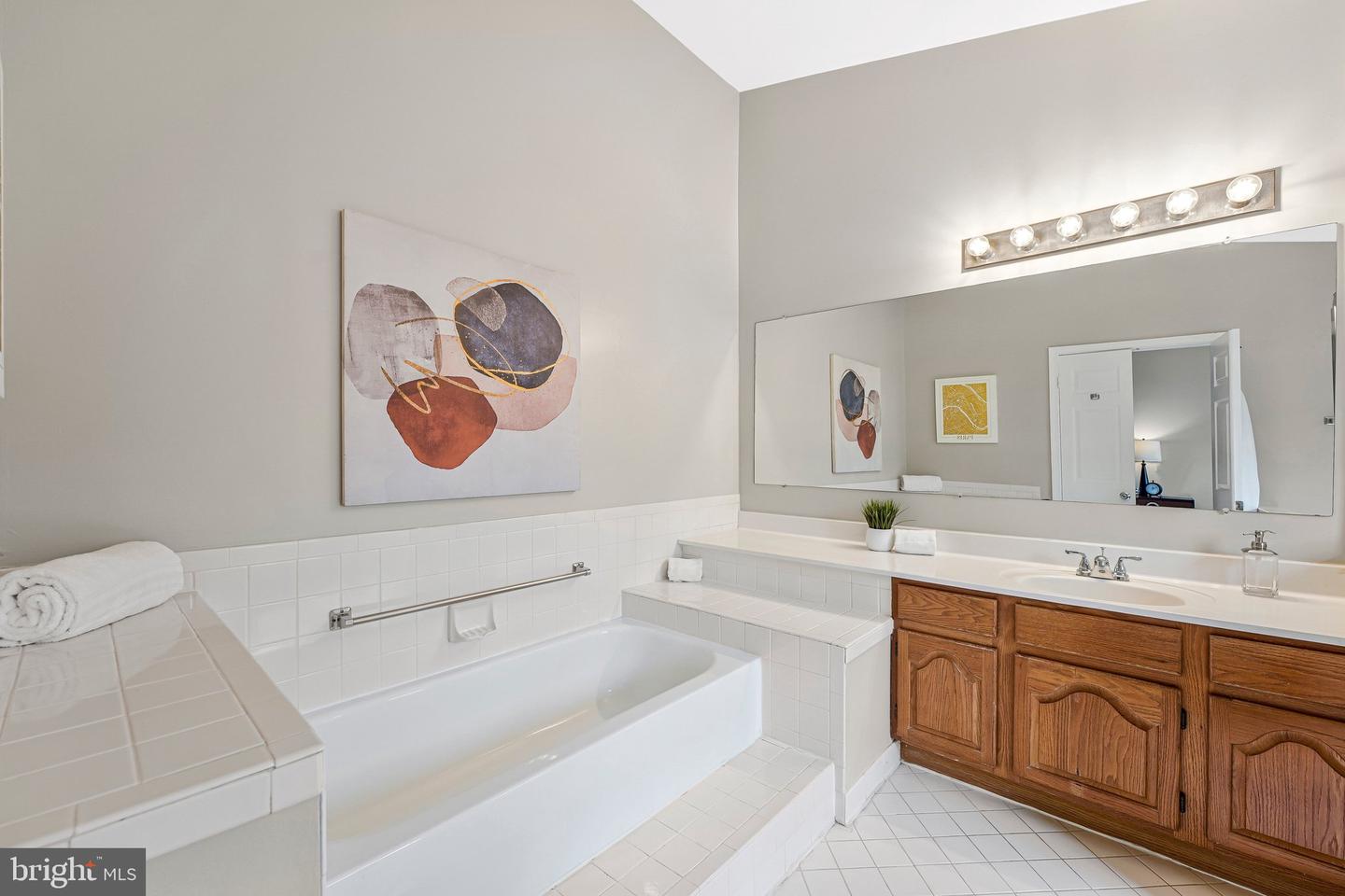 4007 MURDSTONE CT, FAIRFAX, Virginia 22033, 3 Bedrooms Bedrooms, ,2 BathroomsBathrooms,Residential,For sale,4007 MURDSTONE CT,VAFX2292672 MLS # VAFX2292672