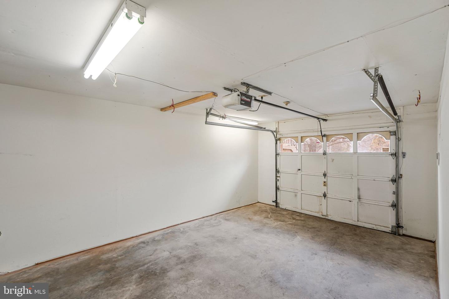 4007 MURDSTONE CT, FAIRFAX, Virginia 22033, 3 Bedrooms Bedrooms, ,2 BathroomsBathrooms,Residential,For sale,4007 MURDSTONE CT,VAFX2292672 MLS # VAFX2292672