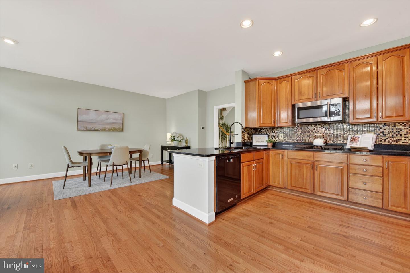 1807 VANCE PL, VIENNA, Virginia 22182, 4 Bedrooms Bedrooms, ,3 BathroomsBathrooms,Residential,For sale,1807 VANCE PL,VAFX2292678 MLS # VAFX2292678