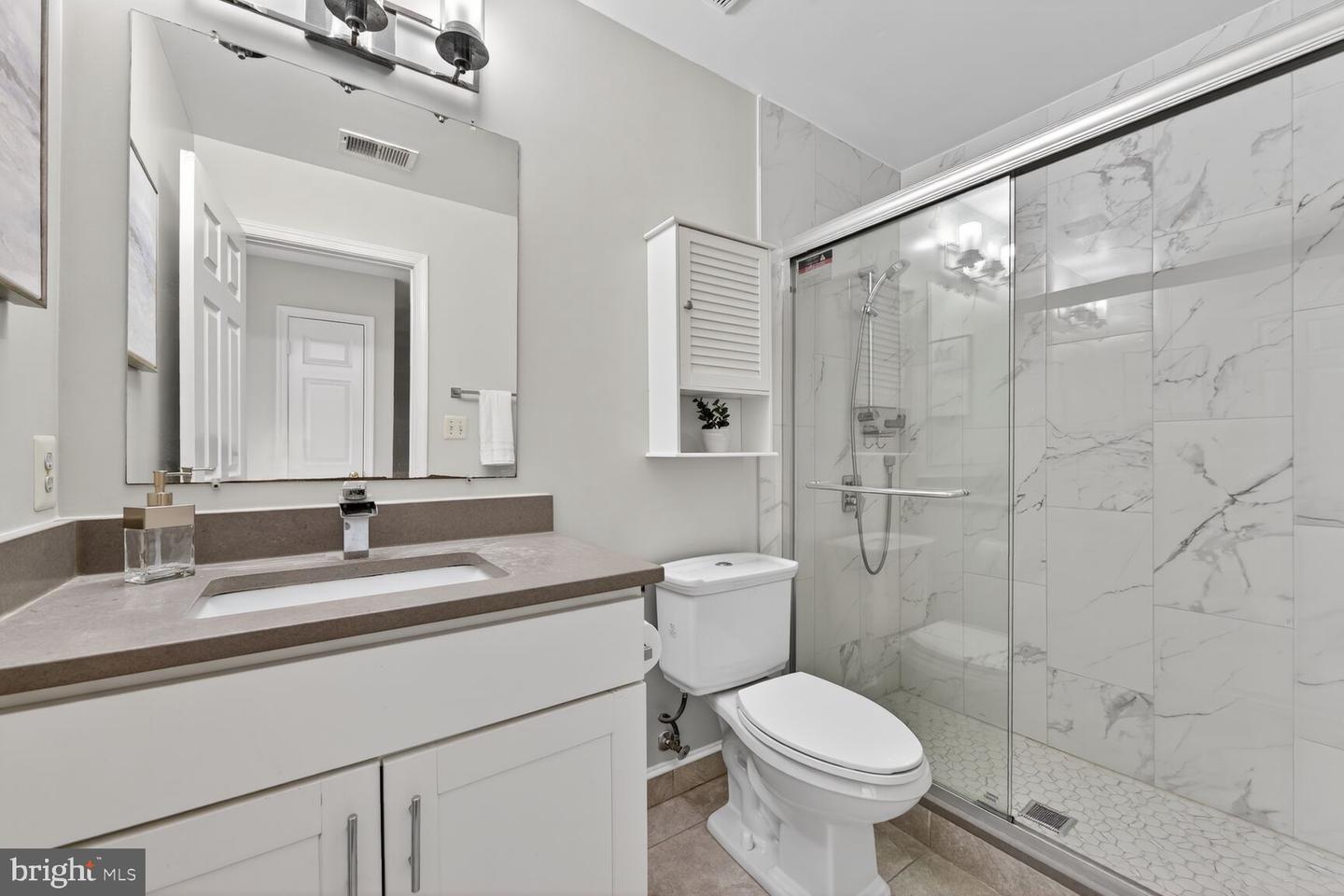 1807 VANCE PL, VIENNA, Virginia 22182, 4 Bedrooms Bedrooms, ,3 BathroomsBathrooms,Residential,For sale,1807 VANCE PL,VAFX2292678 MLS # VAFX2292678