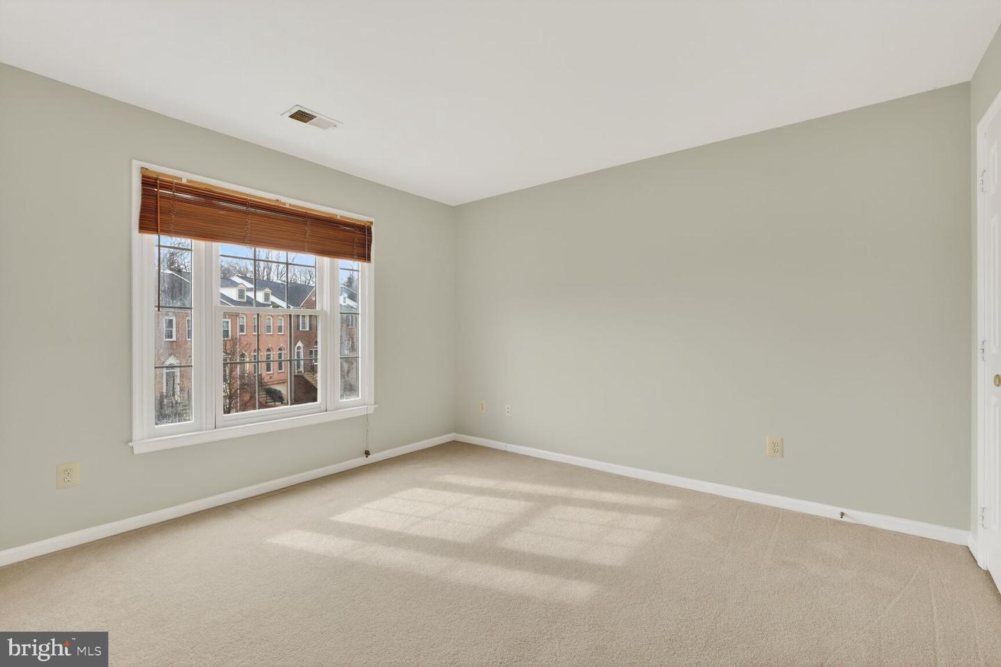 1807 VANCE PL, VIENNA, Virginia 22182, 4 Bedrooms Bedrooms, ,3 BathroomsBathrooms,Residential,For sale,1807 VANCE PL,VAFX2292678 MLS # VAFX2292678