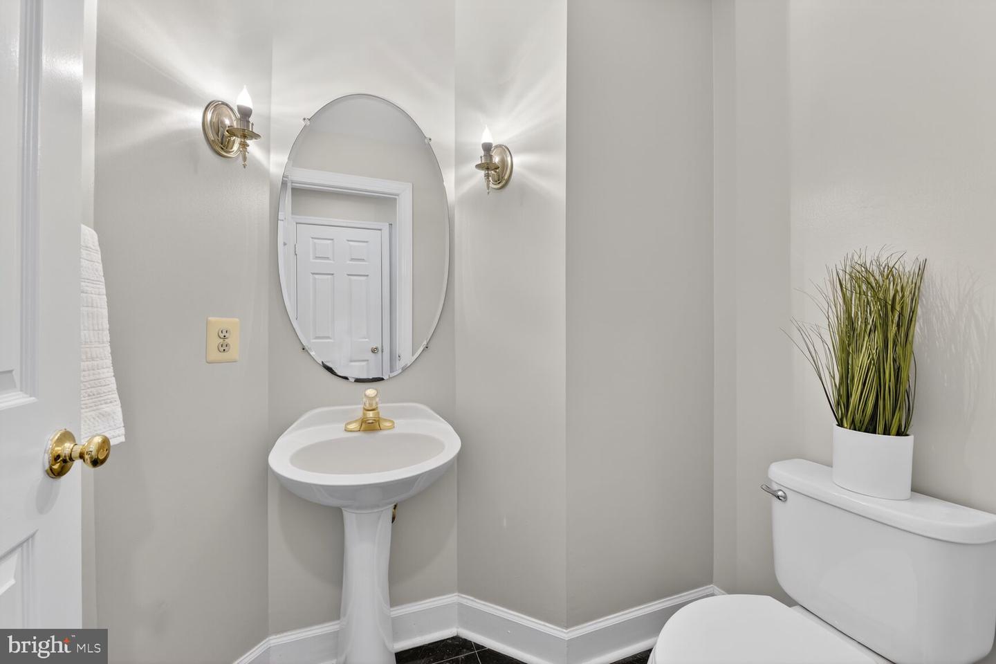 1807 VANCE PL, VIENNA, Virginia 22182, 4 Bedrooms Bedrooms, ,3 BathroomsBathrooms,Residential,For sale,1807 VANCE PL,VAFX2292678 MLS # VAFX2292678