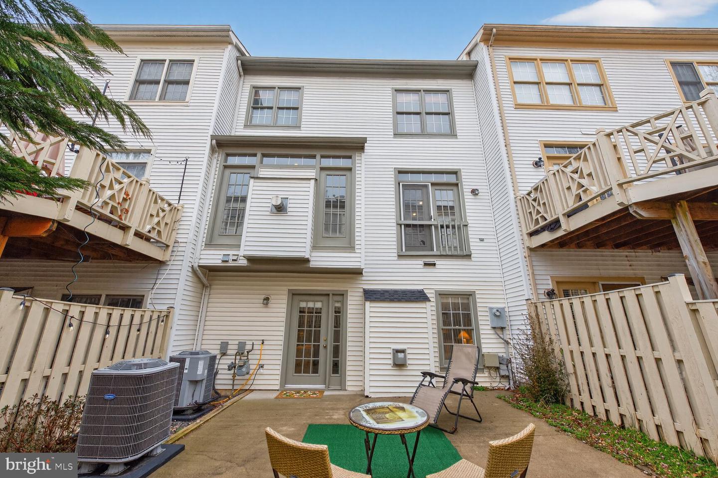 1807 VANCE PL, VIENNA, Virginia 22182, 4 Bedrooms Bedrooms, ,3 BathroomsBathrooms,Residential,For sale,1807 VANCE PL,VAFX2292678 MLS # VAFX2292678