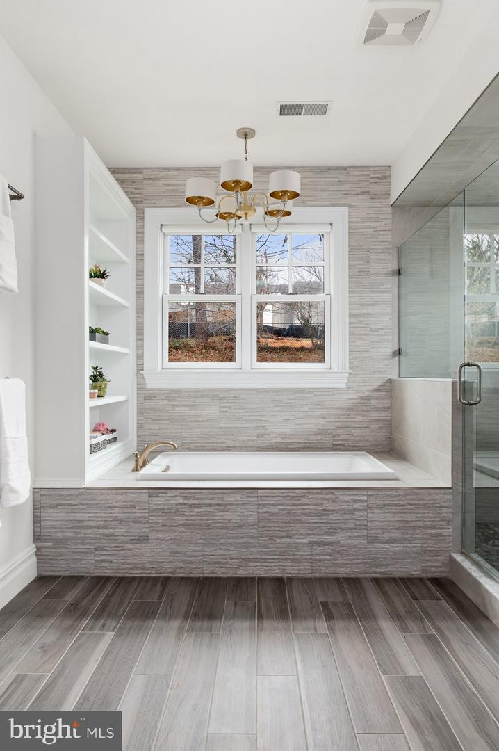 1610 BROOKSIDE RD, MCLEAN, Virginia 22101, 6 Bedrooms Bedrooms, ,6 BathroomsBathrooms,Residential,For sale,1610 BROOKSIDE RD,VAFX2292722 MLS # VAFX2292722