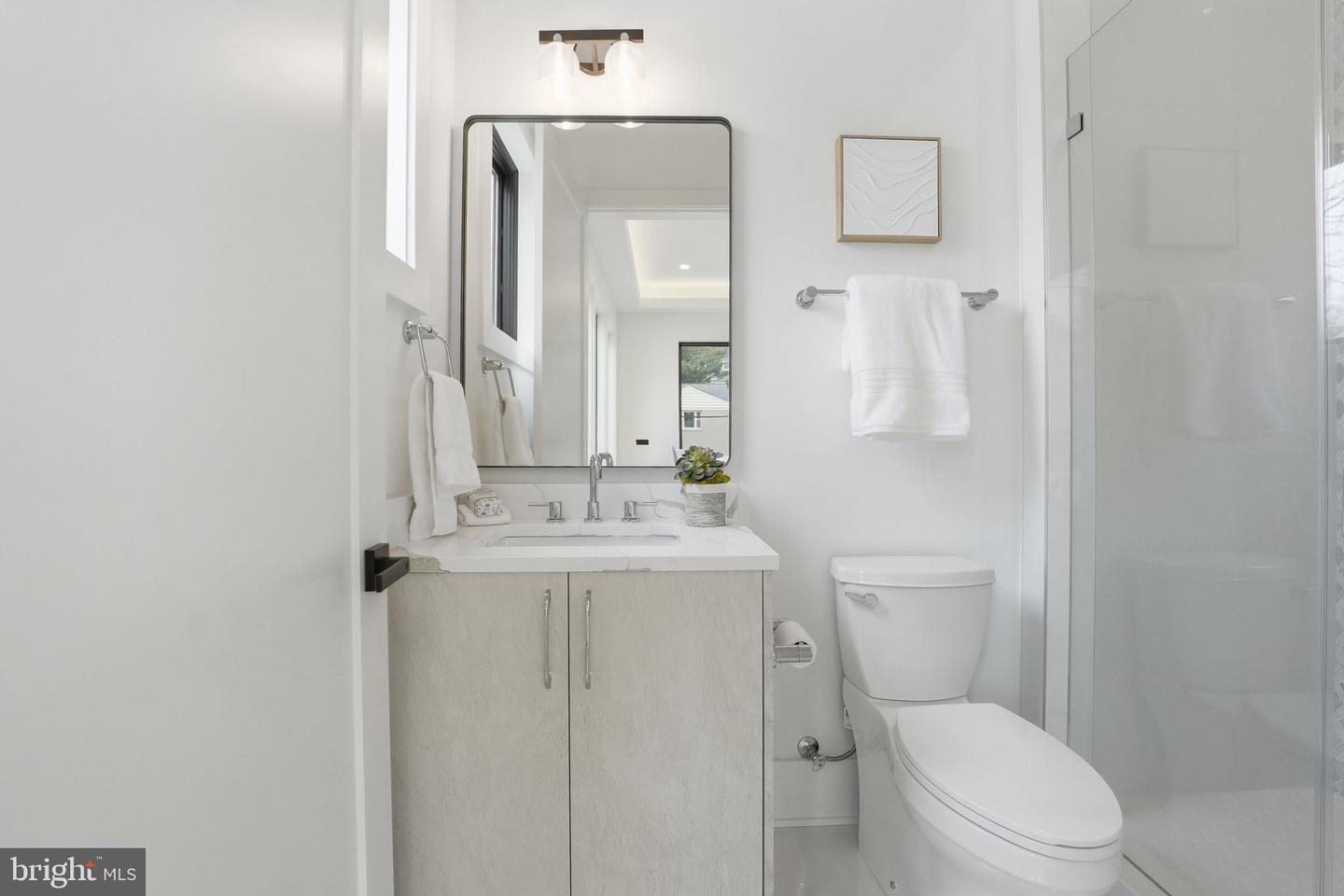 1501 23RD RD S, ARLINGTON, Virginia 22202, 6 Bedrooms Bedrooms, ,6 BathroomsBathrooms,Residential,For sale,1501 23RD RD S,VAAR2069304 MLS # VAAR2069304