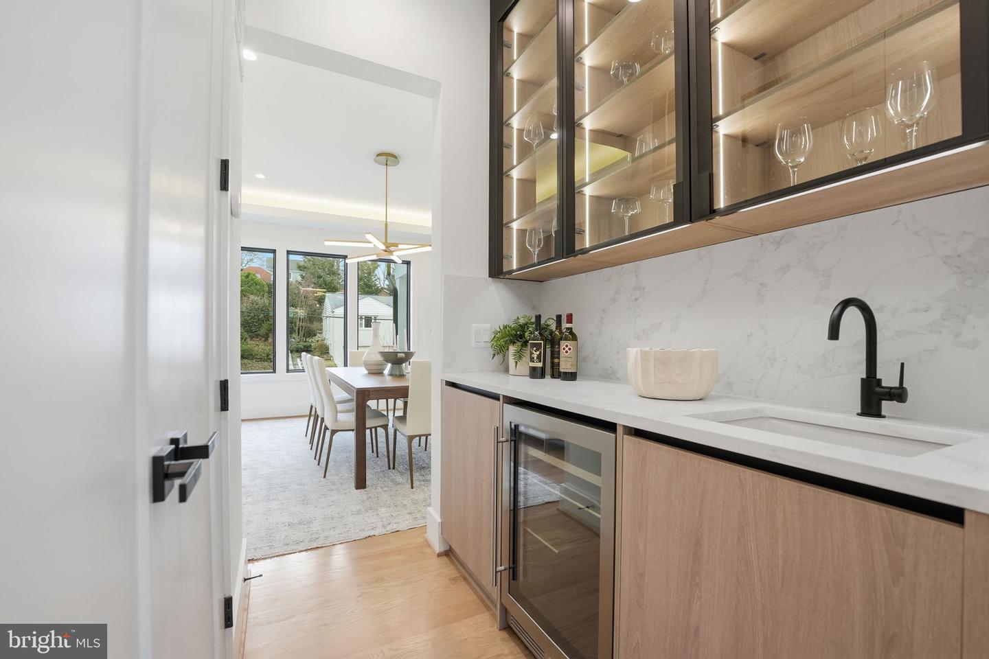 1501 23RD RD S, ARLINGTON, Virginia 22202, 6 Bedrooms Bedrooms, ,6 BathroomsBathrooms,Residential,For sale,1501 23RD RD S,VAAR2069304 MLS # VAAR2069304