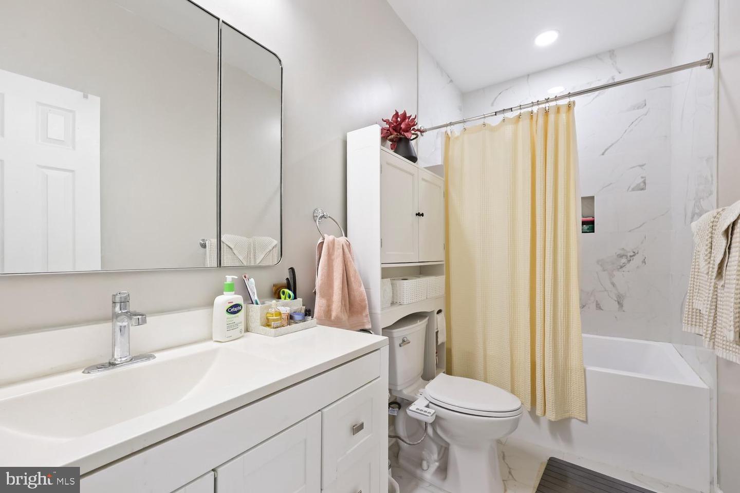 9463 ROGUES RD, MIDLAND, Virginia 22728, 3 Bedrooms Bedrooms, ,2 BathroomsBathrooms,Residential,For sale,9463 ROGUES RD,VAFQ2020704 MLS # VAFQ2020704