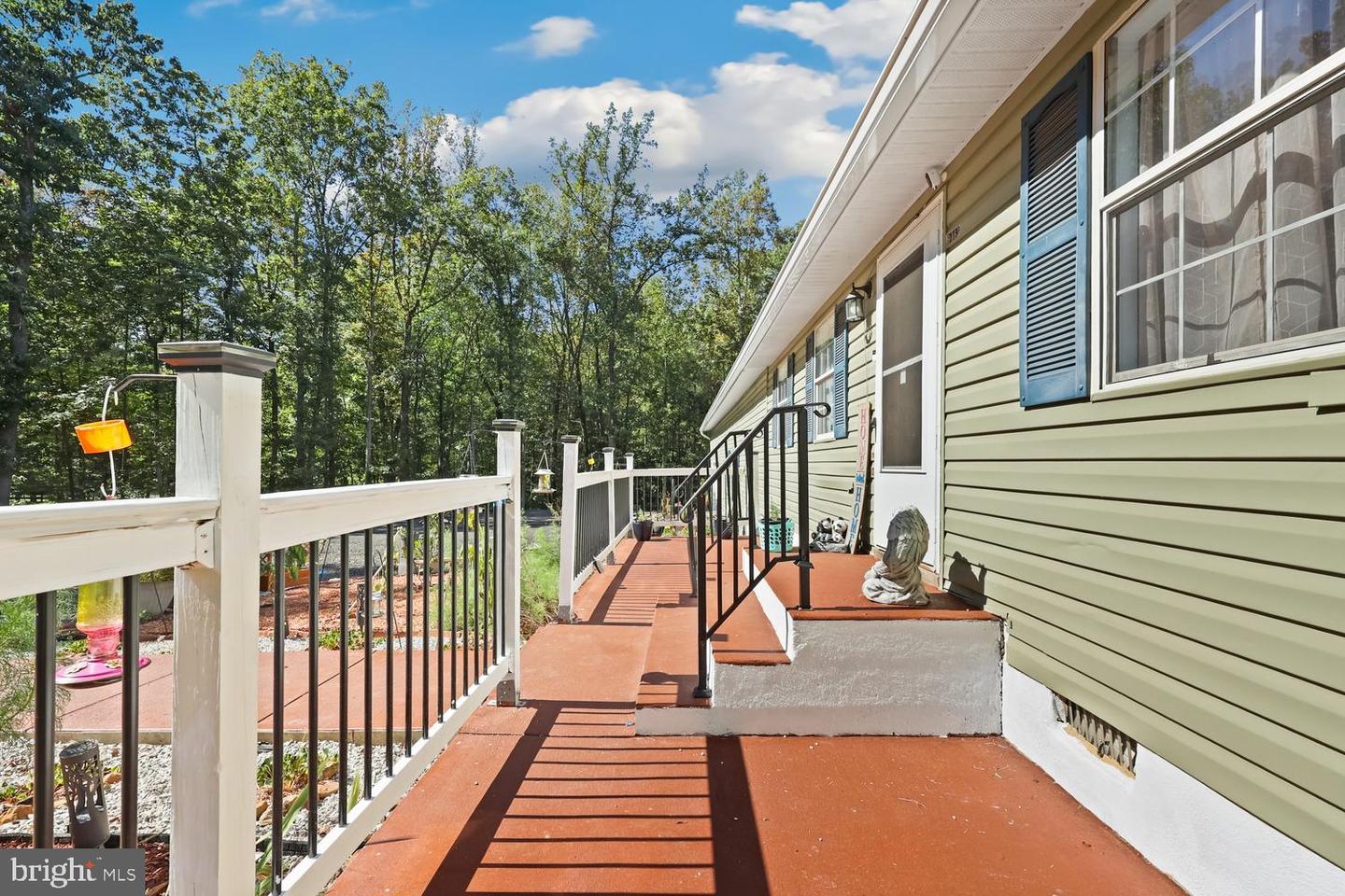 9463 ROGUES RD, MIDLAND, Virginia 22728, 3 Bedrooms Bedrooms, ,2 BathroomsBathrooms,Residential,For sale,9463 ROGUES RD,VAFQ2020704 MLS # VAFQ2020704