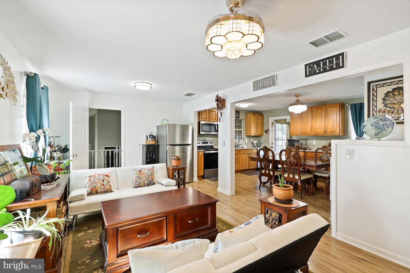 9463 ROGUES RD, MIDLAND, Virginia 22728, 3 Bedrooms Bedrooms, ,2 BathroomsBathrooms,Residential,For sale,9463 ROGUES RD,VAFQ2020704 MLS # VAFQ2020704