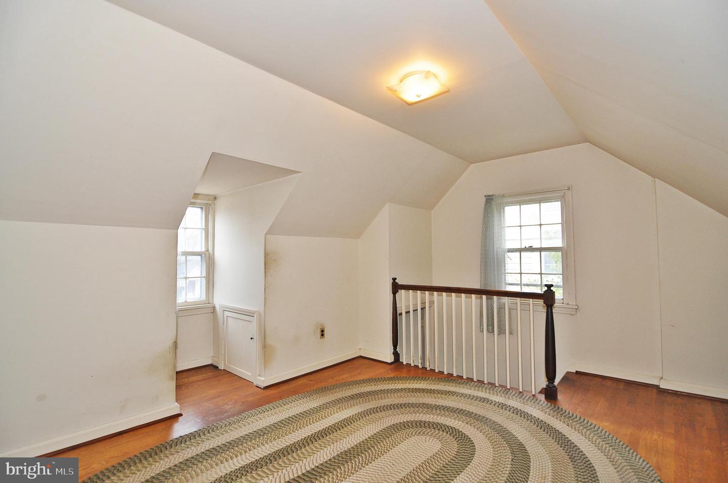 901 17TH ST S, ARLINGTON, Virginia 22202, 3 Bedrooms Bedrooms, ,1 BathroomBathrooms,Residential,For sale,901 17TH ST S,VAAR2069312 MLS # VAAR2069312