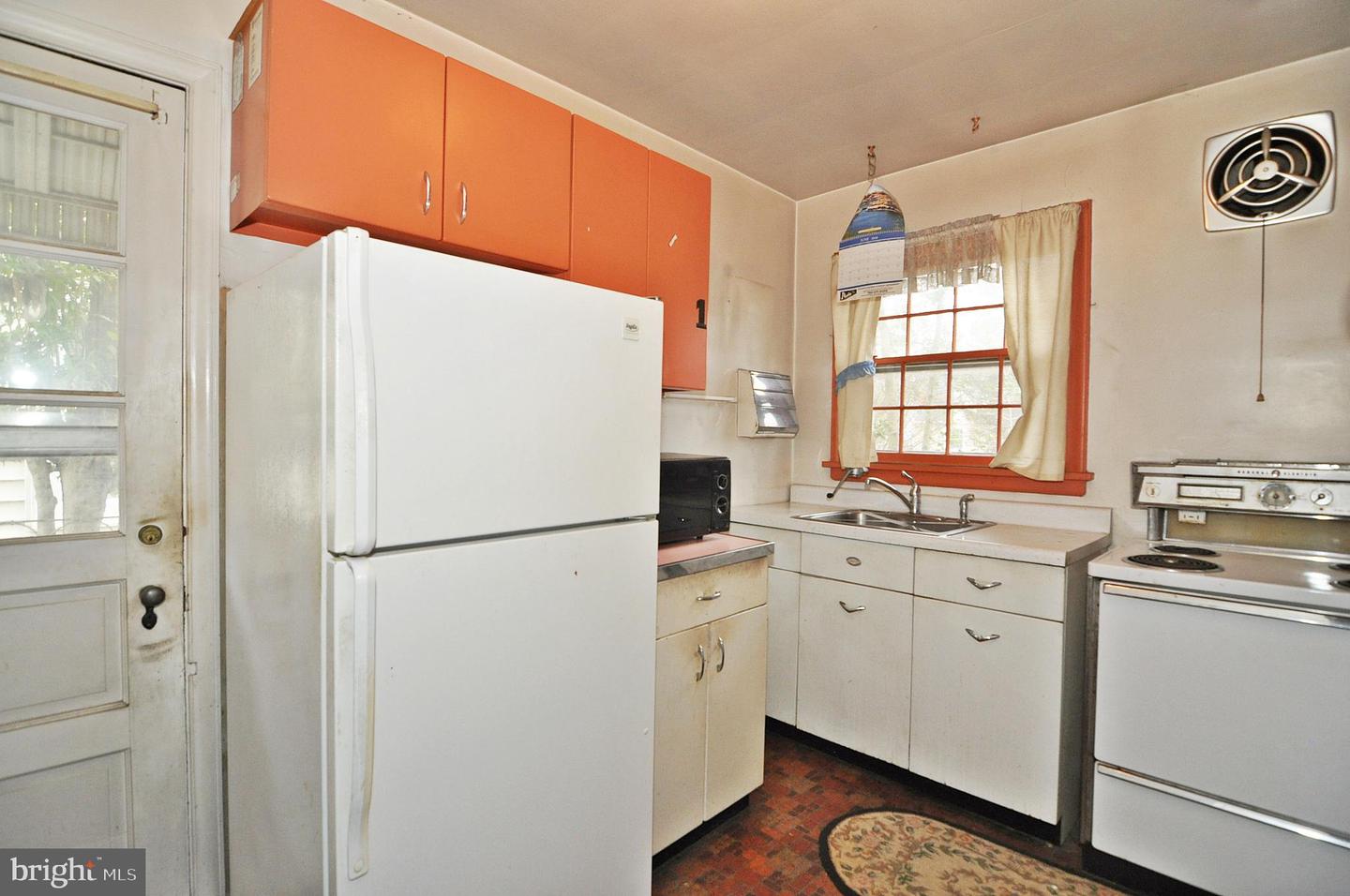 901 17TH ST S, ARLINGTON, Virginia 22202, 3 Bedrooms Bedrooms, ,1 BathroomBathrooms,Residential,For sale,901 17TH ST S,VAAR2069312 MLS # VAAR2069312