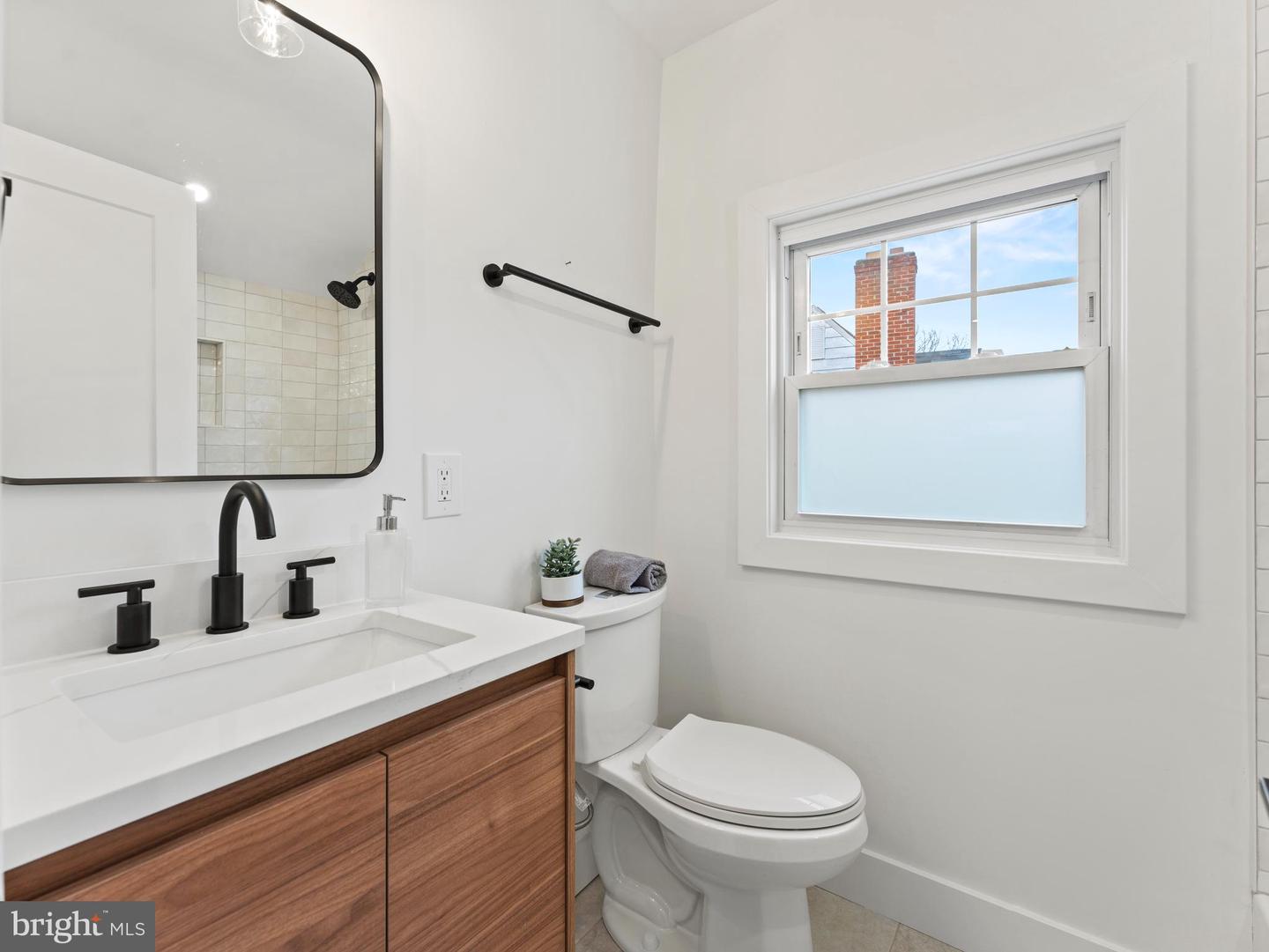 5021 24TH ST S, ARLINGTON, Virginia 22206, 5 Bedrooms Bedrooms, ,3 BathroomsBathrooms,Residential,For sale,5021 24TH ST S,VAAR2069230 MLS # VAAR2069230