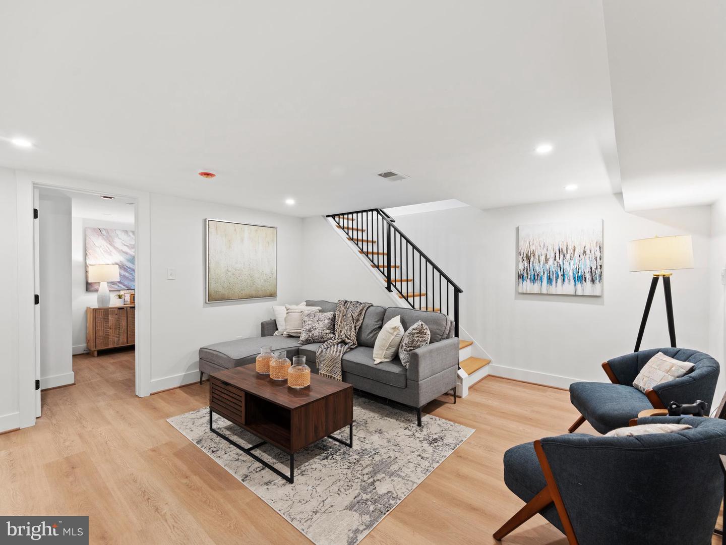 5021 24TH ST S, ARLINGTON, Virginia 22206, 5 Bedrooms Bedrooms, ,3 BathroomsBathrooms,Residential,For sale,5021 24TH ST S,VAAR2069230 MLS # VAAR2069230