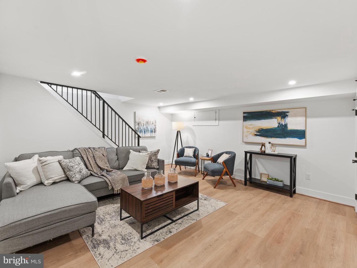 5021 24TH ST S, ARLINGTON, Virginia 22206, 5 Bedrooms Bedrooms, ,3 BathroomsBathrooms,Residential,For sale,5021 24TH ST S,VAAR2069230 MLS # VAAR2069230