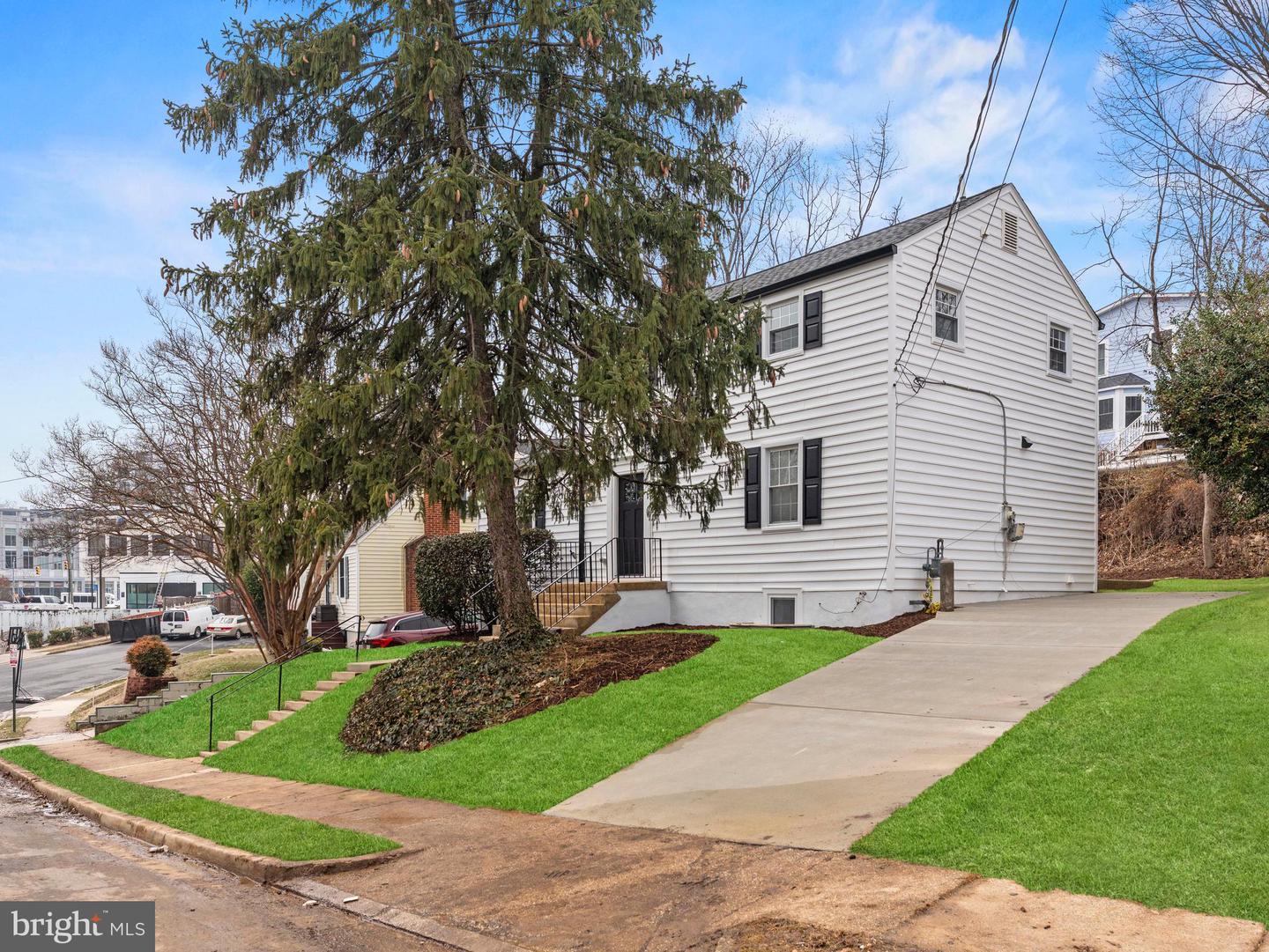 5021 24TH ST S, ARLINGTON, Virginia 22206, 5 Bedrooms Bedrooms, ,3 BathroomsBathrooms,Residential,For sale,5021 24TH ST S,VAAR2069230 MLS # VAAR2069230