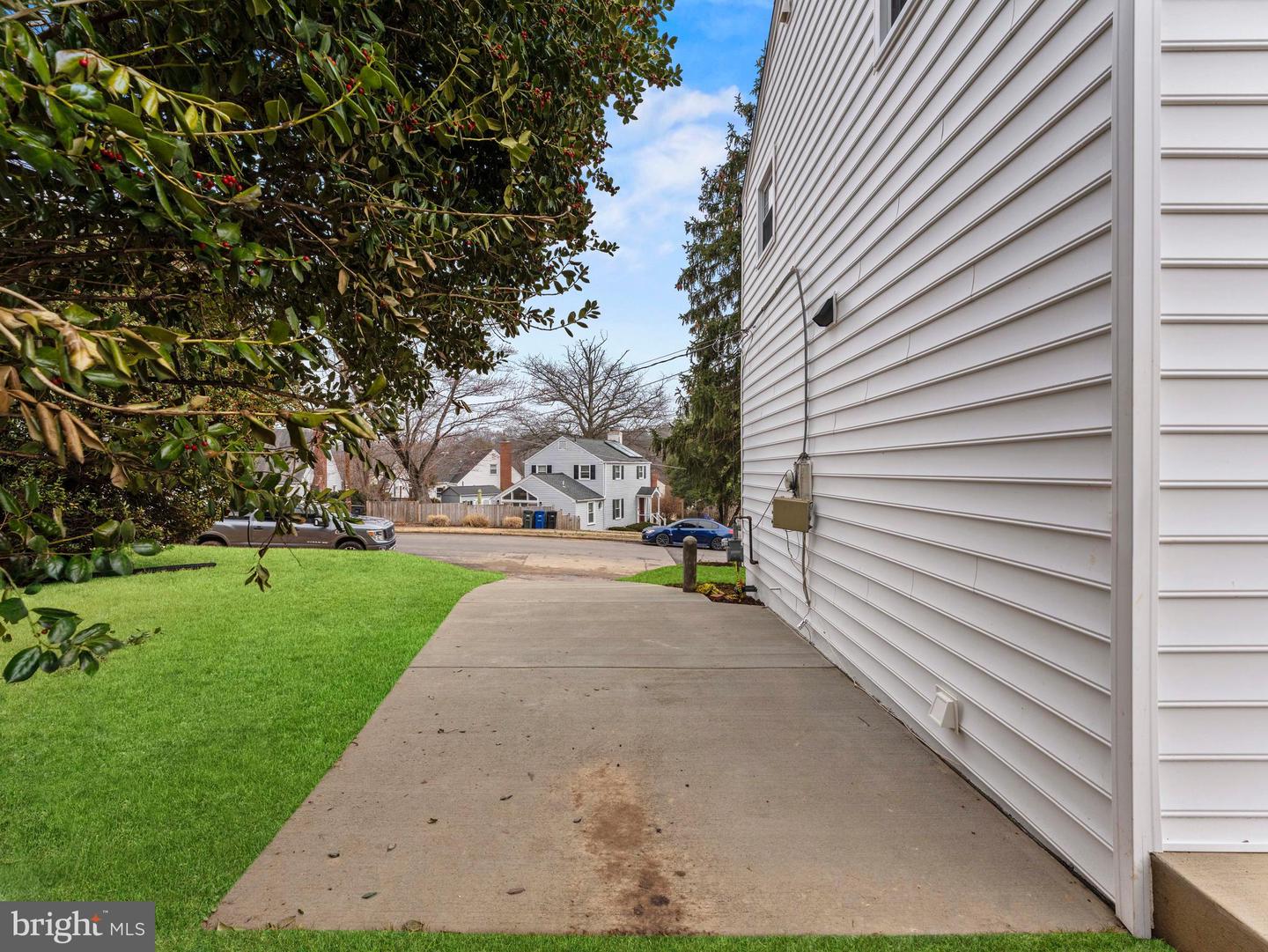 5021 24TH ST S, ARLINGTON, Virginia 22206, 5 Bedrooms Bedrooms, ,3 BathroomsBathrooms,Residential,For sale,5021 24TH ST S,VAAR2069230 MLS # VAAR2069230