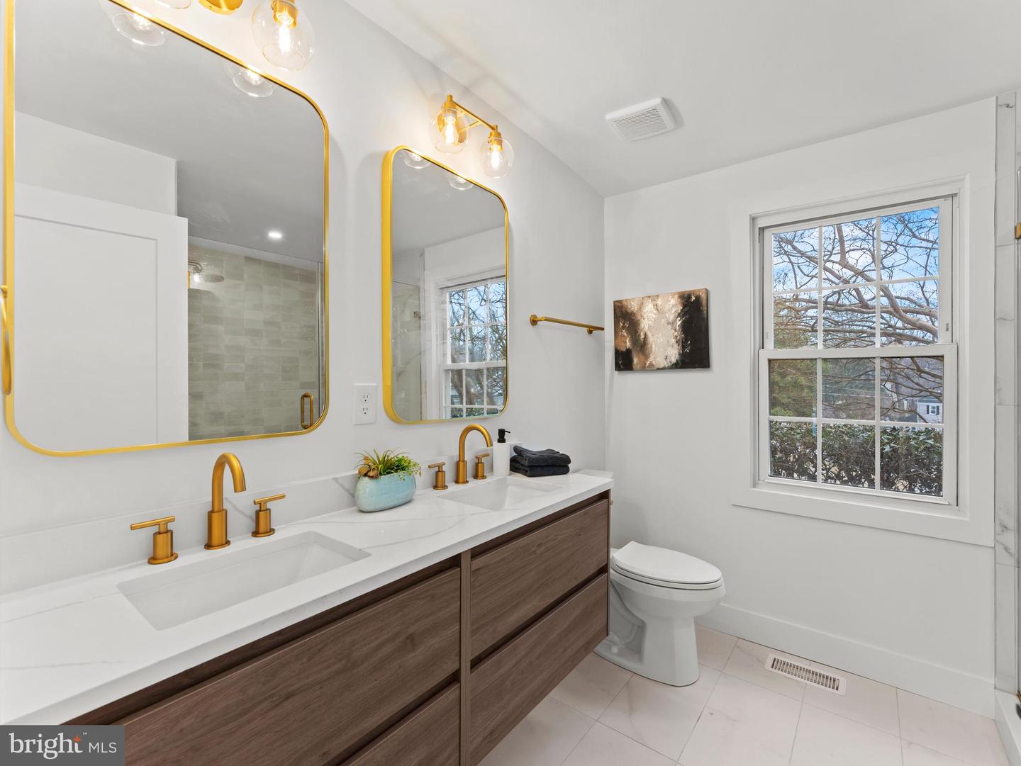 5021 24TH ST S, ARLINGTON, Virginia 22206, 5 Bedrooms Bedrooms, ,3 BathroomsBathrooms,Residential,For sale,5021 24TH ST S,VAAR2069230 MLS # VAAR2069230