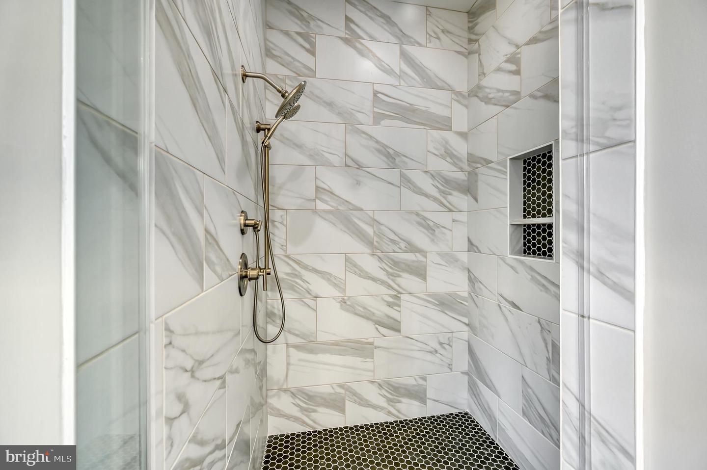 2 OLD HOUSE RD, BUMPASS, Virginia 23024, 5 Bedrooms Bedrooms, ,4 BathroomsBathrooms,Residential,For sale,2 OLD HOUSE RD,VALA2009338 MLS # VALA2009338