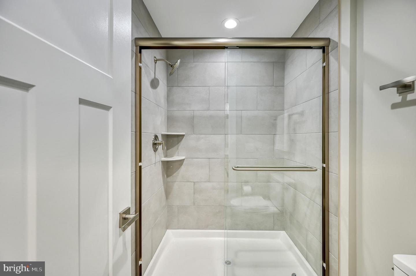 2 OLD HOUSE RD, BUMPASS, Virginia 23024, 5 Bedrooms Bedrooms, ,4 BathroomsBathrooms,Residential,For sale,2 OLD HOUSE RD,VALA2009338 MLS # VALA2009338