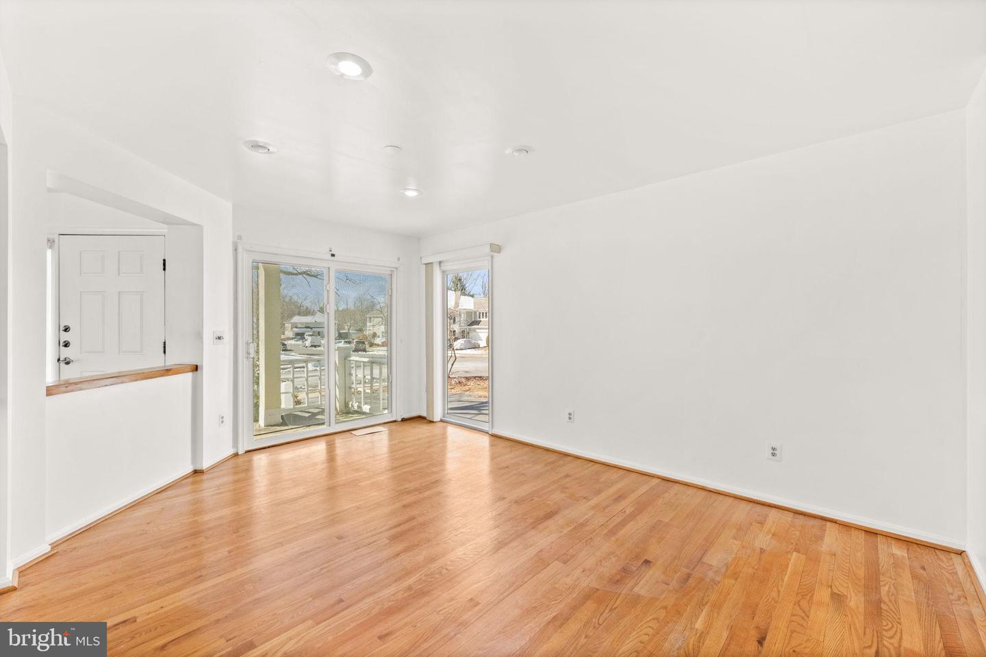 47672 PENNRUN WAY, STERLING, Virginia 20165, 4 Bedrooms Bedrooms, 10 Rooms Rooms,5 BathroomsBathrooms,Residential,For sale,47672 PENNRUN WAY,VALO2116736 MLS # VALO2116736