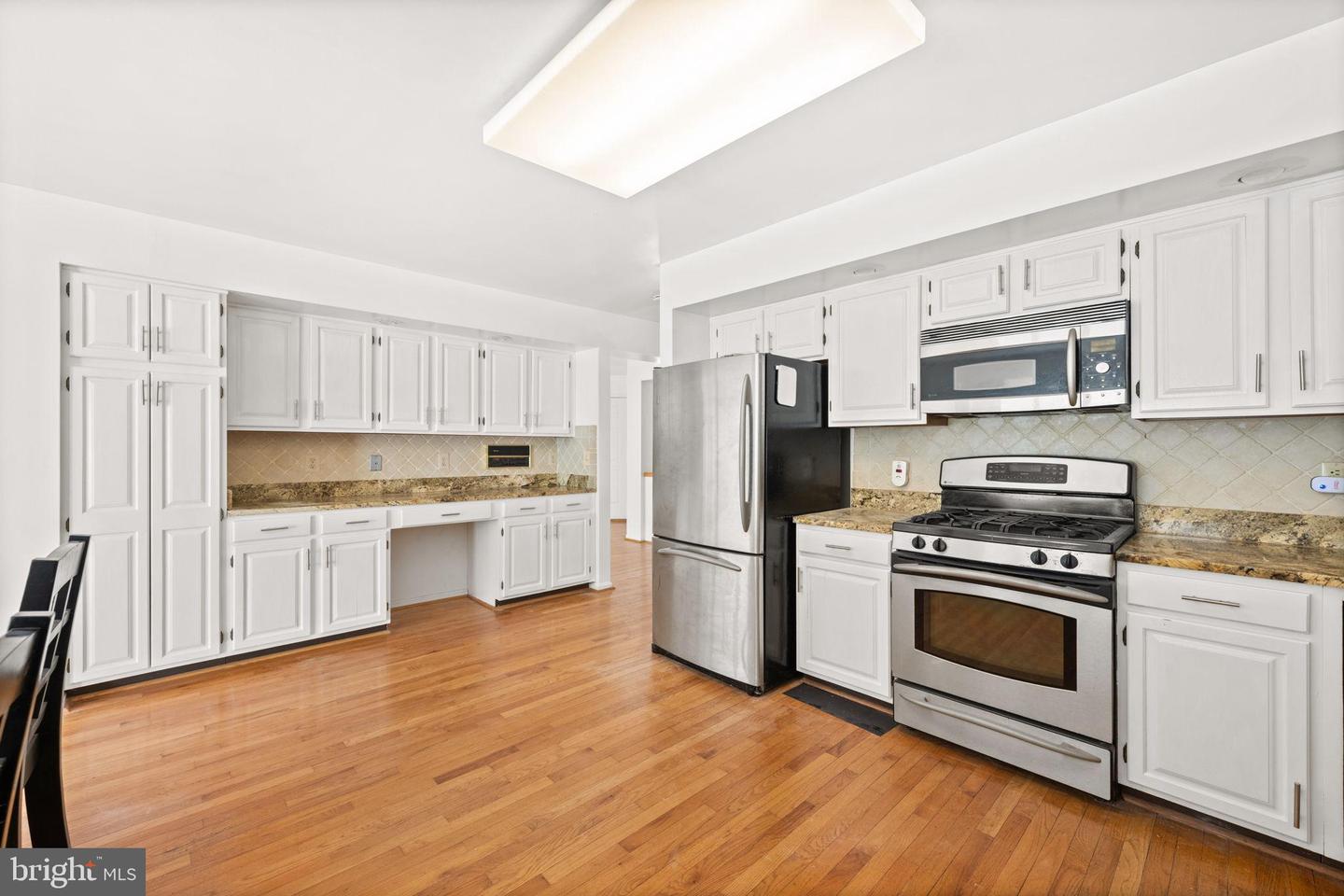 47672 PENNRUN WAY, STERLING, Virginia 20165, 4 Bedrooms Bedrooms, 10 Rooms Rooms,5 BathroomsBathrooms,Residential,For sale,47672 PENNRUN WAY,VALO2116736 MLS # VALO2116736