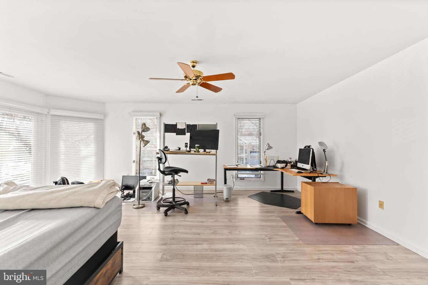 47672 PENNRUN WAY, STERLING, Virginia 20165, 4 Bedrooms Bedrooms, 10 Rooms Rooms,5 BathroomsBathrooms,Residential,For sale,47672 PENNRUN WAY,VALO2116736 MLS # VALO2116736