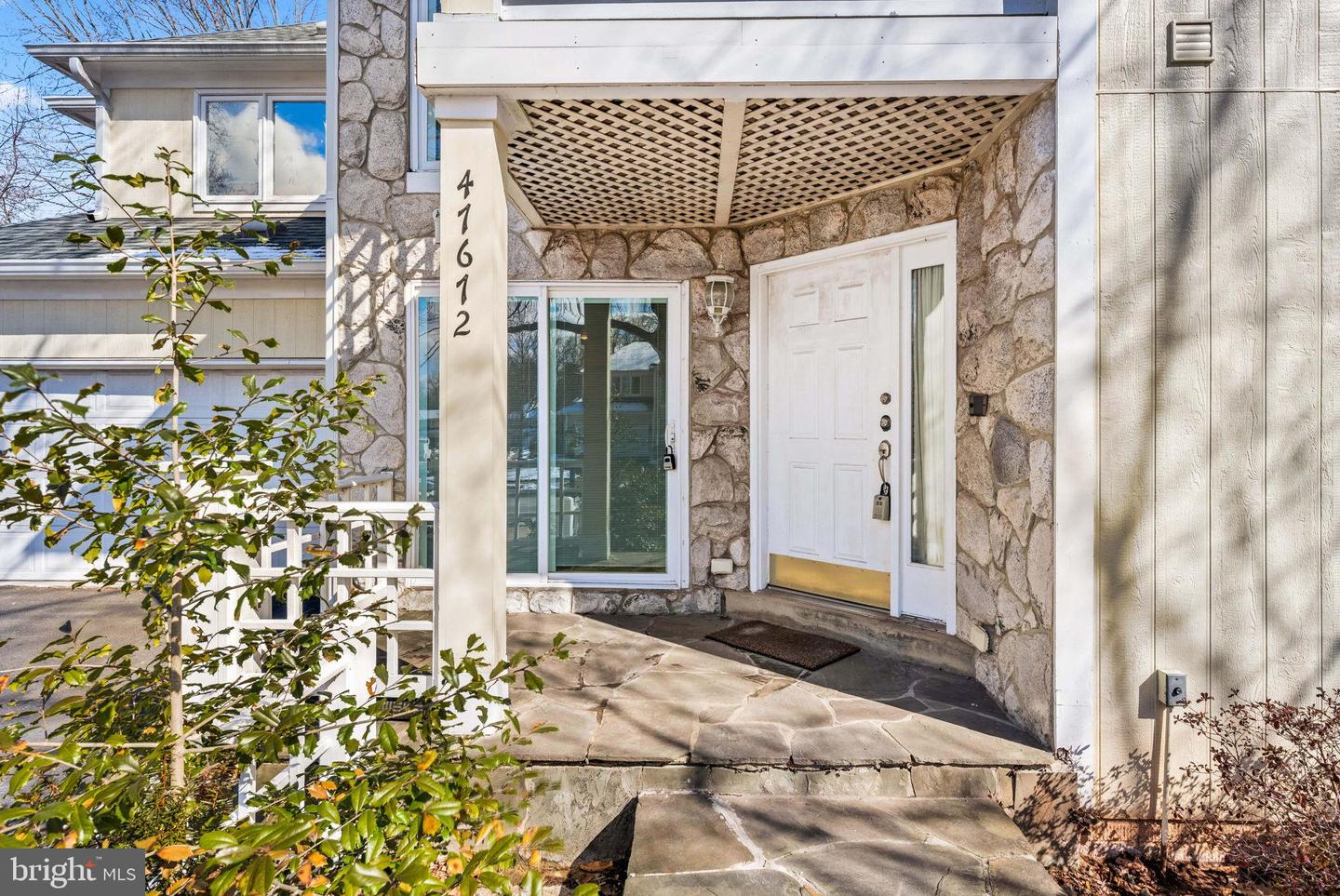 47672 PENNRUN WAY, STERLING, Virginia 20165, 4 Bedrooms Bedrooms, 10 Rooms Rooms,5 BathroomsBathrooms,Residential,For sale,47672 PENNRUN WAY,VALO2116736 MLS # VALO2116736