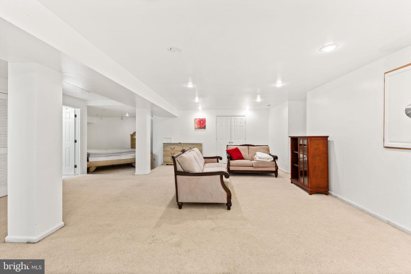 47672 PENNRUN WAY, STERLING, Virginia 20165, 4 Bedrooms Bedrooms, 10 Rooms Rooms,5 BathroomsBathrooms,Residential,For sale,47672 PENNRUN WAY,VALO2116736 MLS # VALO2116736