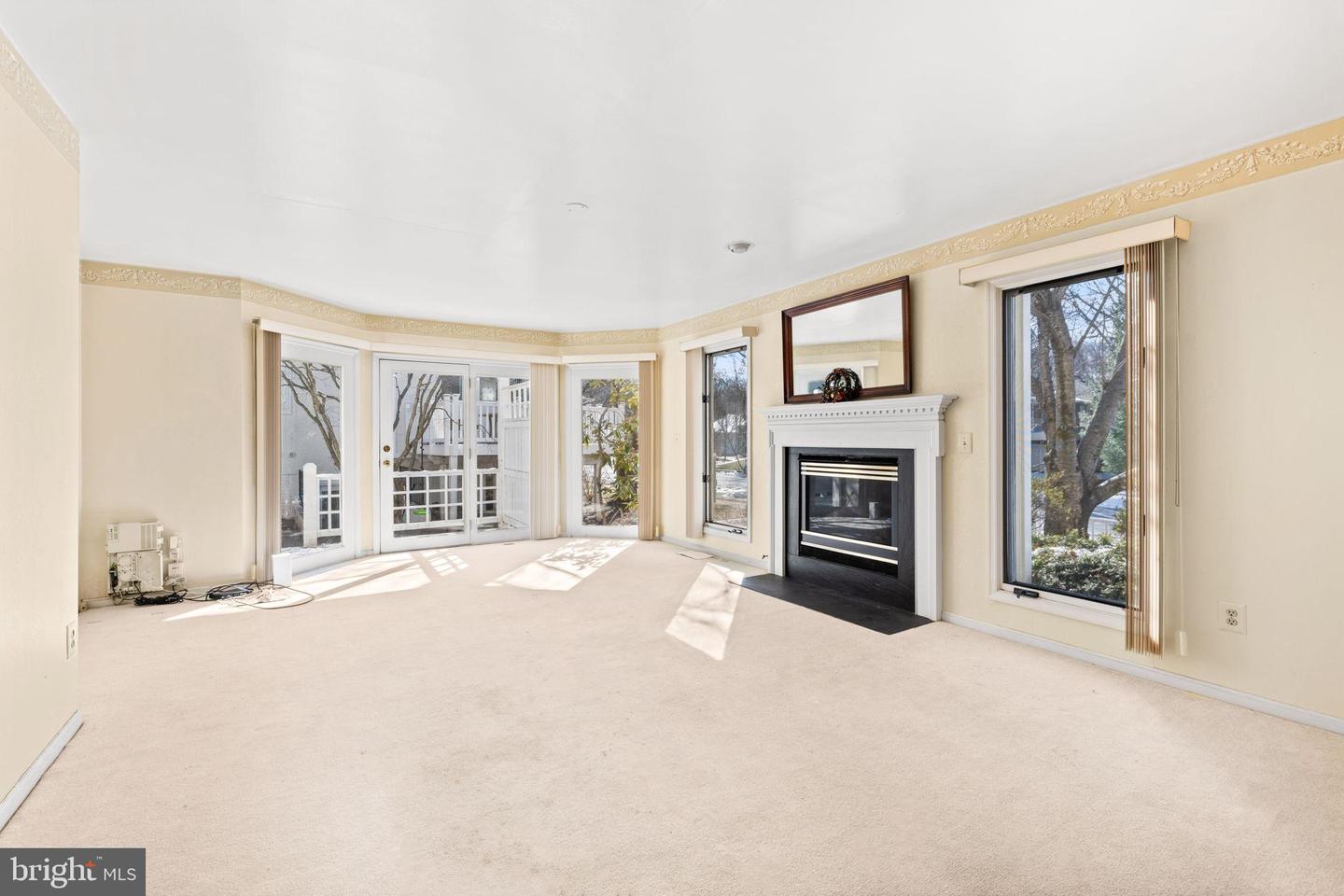 47672 PENNRUN WAY, STERLING, Virginia 20165, 4 Bedrooms Bedrooms, 10 Rooms Rooms,5 BathroomsBathrooms,Residential,For sale,47672 PENNRUN WAY,VALO2116736 MLS # VALO2116736