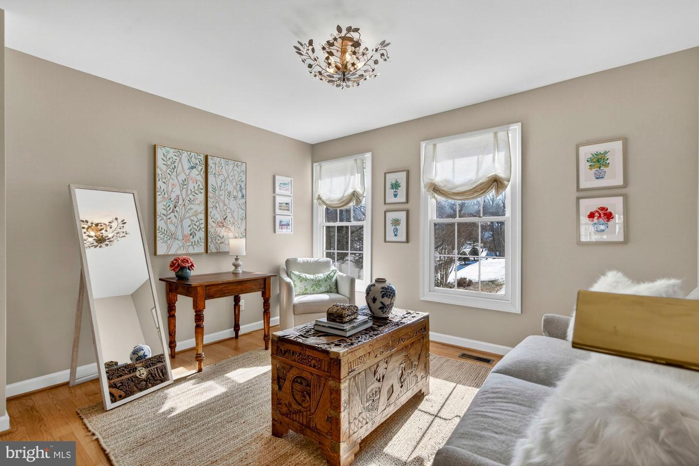 11732 SADDLE CRESCENT CIR, OAKTON, Virginia 22124, 5 Bedrooms Bedrooms, ,4 BathroomsBathrooms,Residential,For sale,11732 SADDLE CRESCENT CIR,VAFX2292828 MLS # VAFX2292828