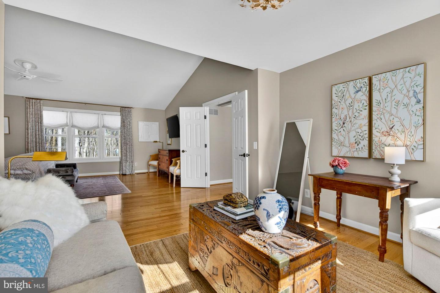 11732 SADDLE CRESCENT CIR, OAKTON, Virginia 22124, 5 Bedrooms Bedrooms, ,4 BathroomsBathrooms,Residential,For sale,11732 SADDLE CRESCENT CIR,VAFX2292828 MLS # VAFX2292828